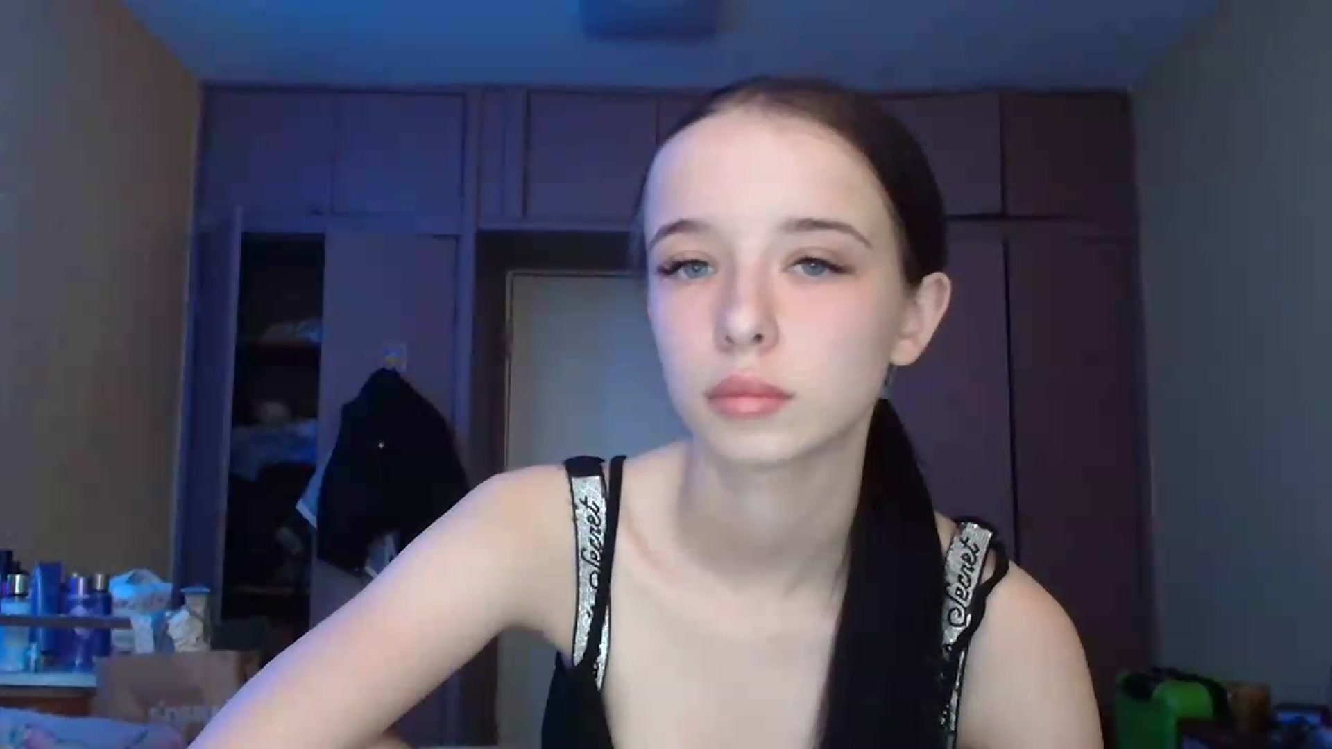 Gallery image thumbnail from CloverLake's myfreecams stream on, 06/16/2026, 08:30 image 3 of 20