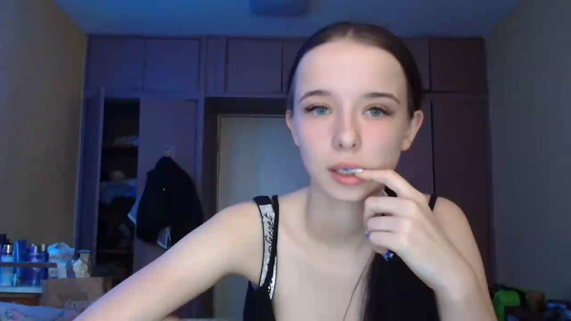 Gallery image thumbnail from CloverLake's myfreecams stream on, 06/16/2026, 08:30 image 4 of 20
