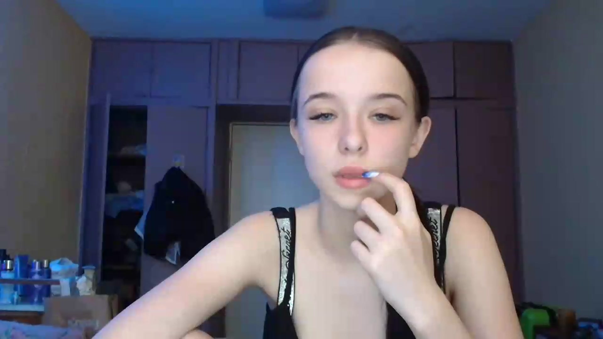Gallery image thumbnail from CloverLake's myfreecams stream on, 06/16/2026, 08:30 image 7 of 20
