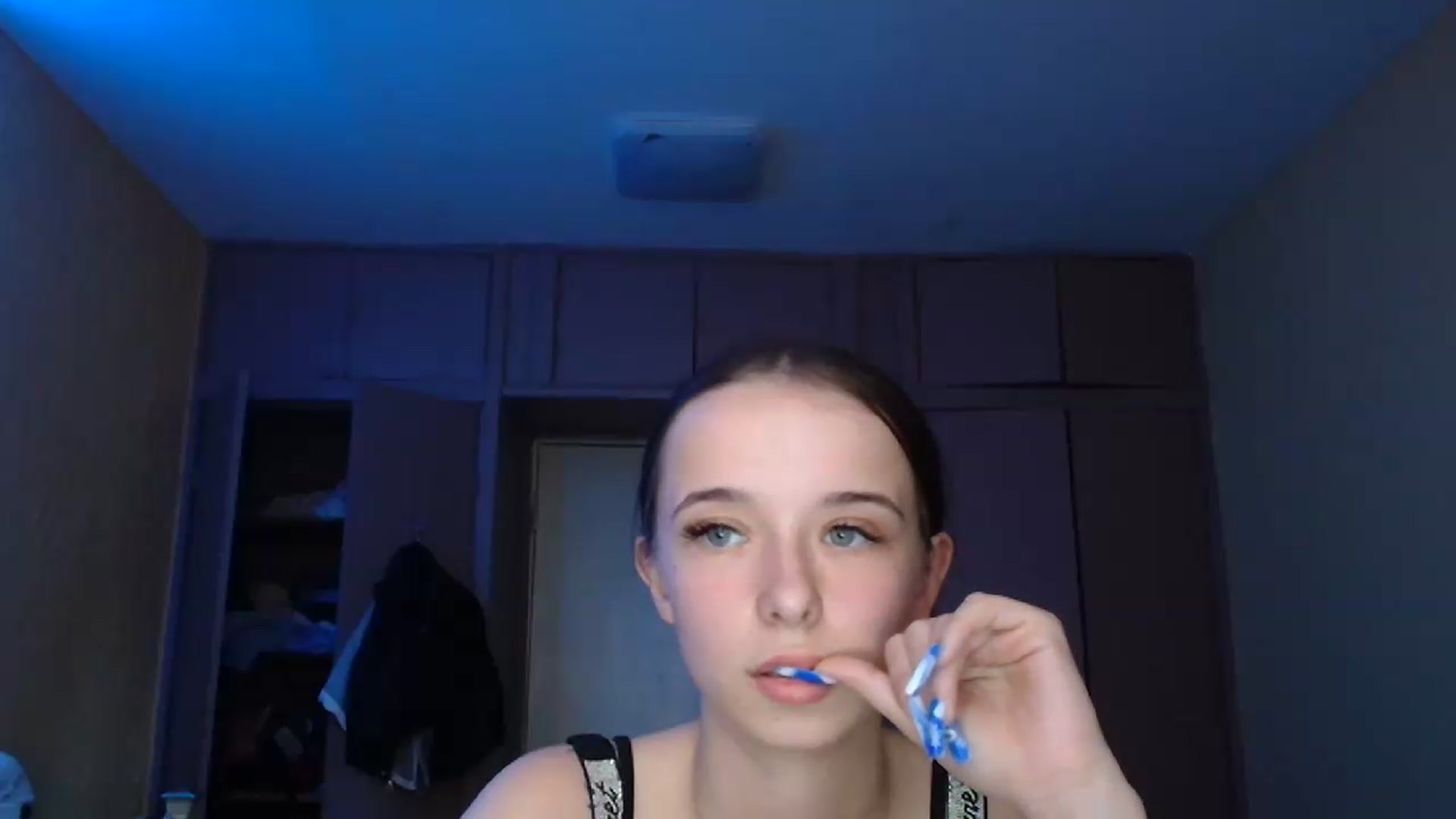 Gallery image thumbnail from CloverLake's myfreecams stream on, 06/16/2026, 14:34 image 2 of 20