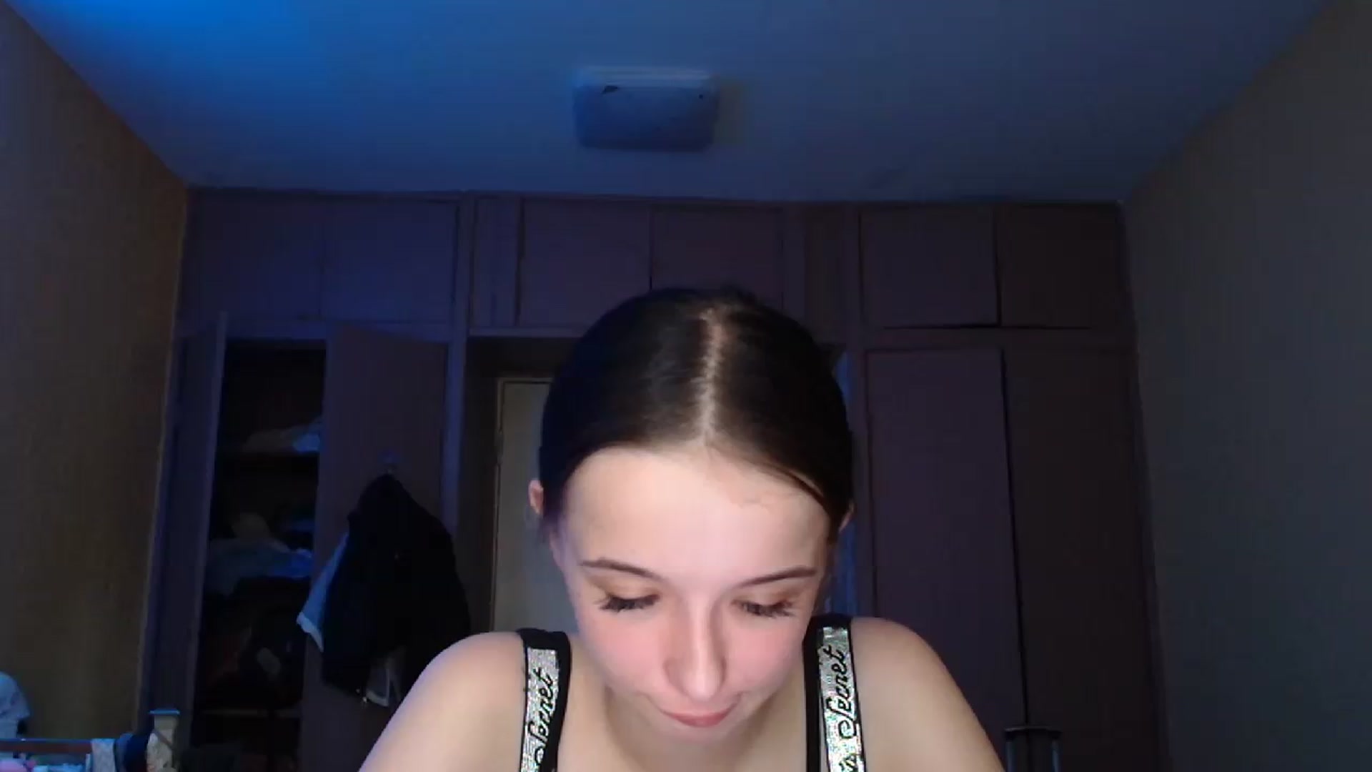 Gallery image thumbnail from CloverLake's myfreecams stream on, 06/16/2026, 14:34 image 9 of 20
