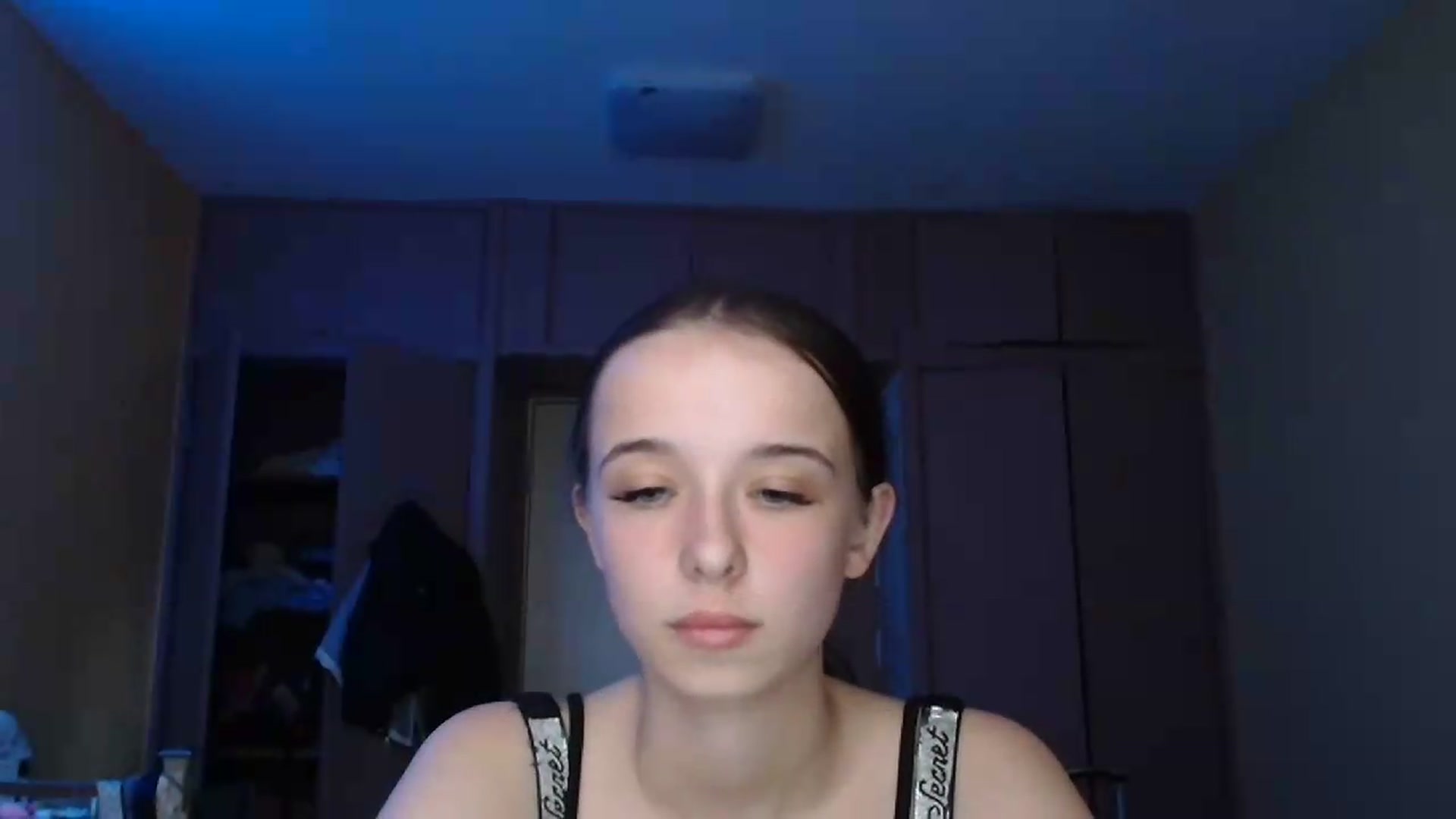 Gallery image thumbnail from CloverLake's myfreecams stream on, 06/16/2026, 14:34 image 10 of 20