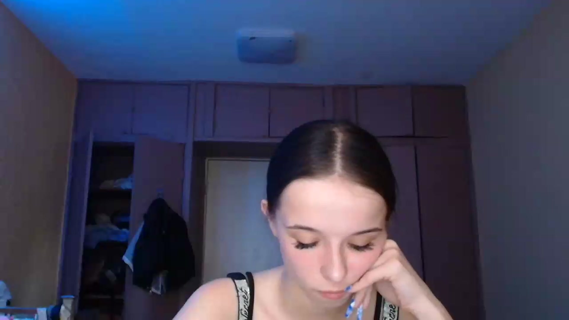Gallery image thumbnail from CloverLake's myfreecams stream on, 06/16/2026, 14:34 image 18 of 20