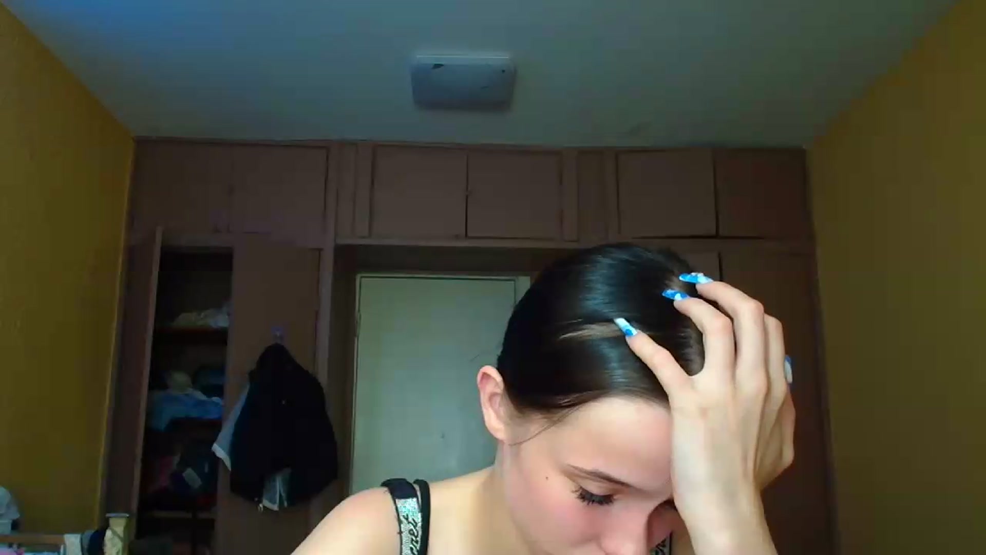 Gallery image thumbnail from CloverLake's myfreecams stream on, 06/16/2026, 14:34 image 19 of 20