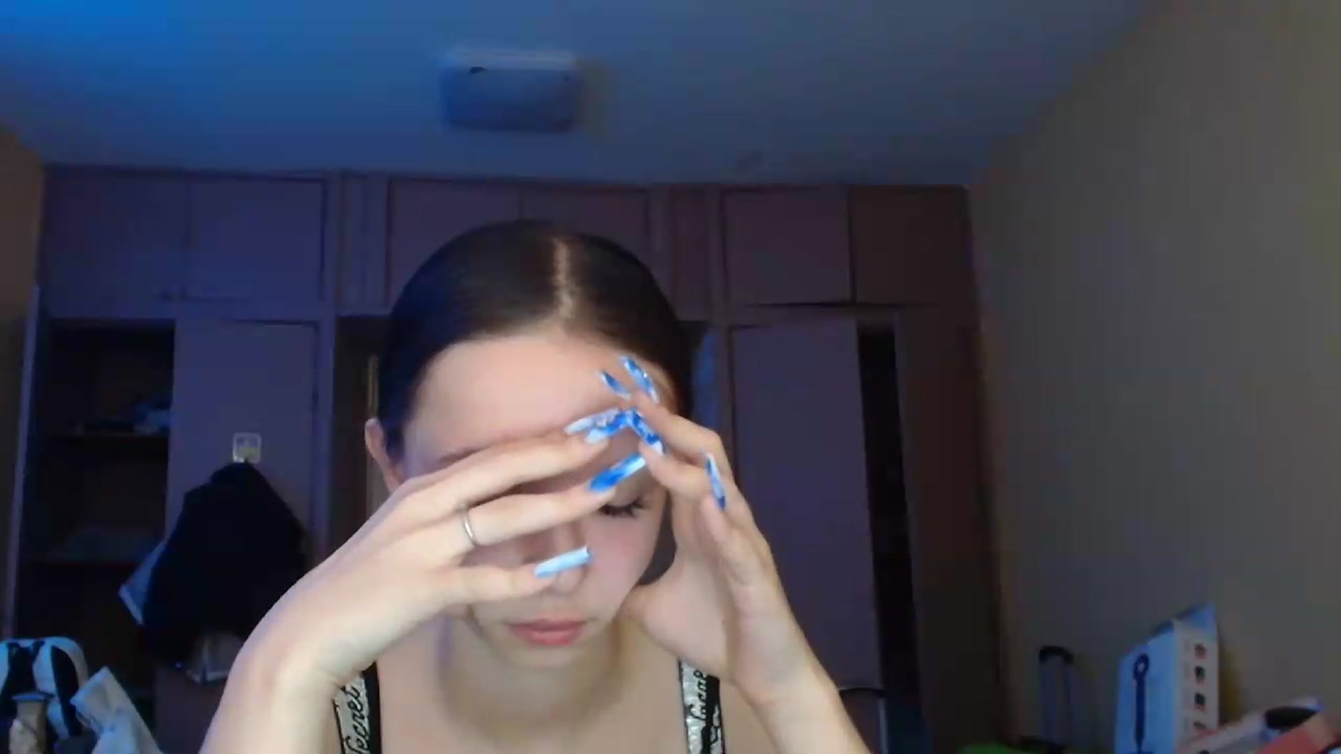 Gallery image thumbnail from CloverLake's myfreecams stream on, 06/19/2026, 08:56 image 9 of 20