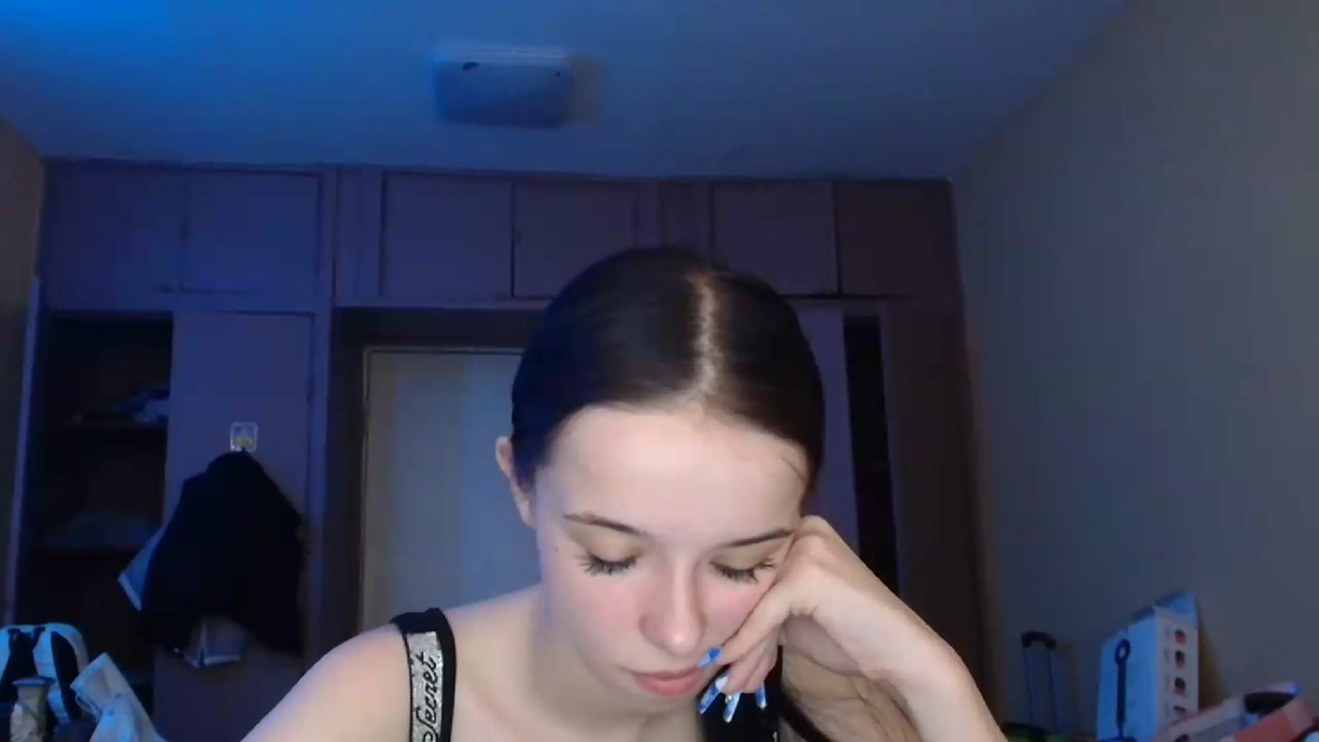 Gallery image thumbnail from CloverLake's myfreecams stream on, 06/19/2026, 08:56 image 12 of 20