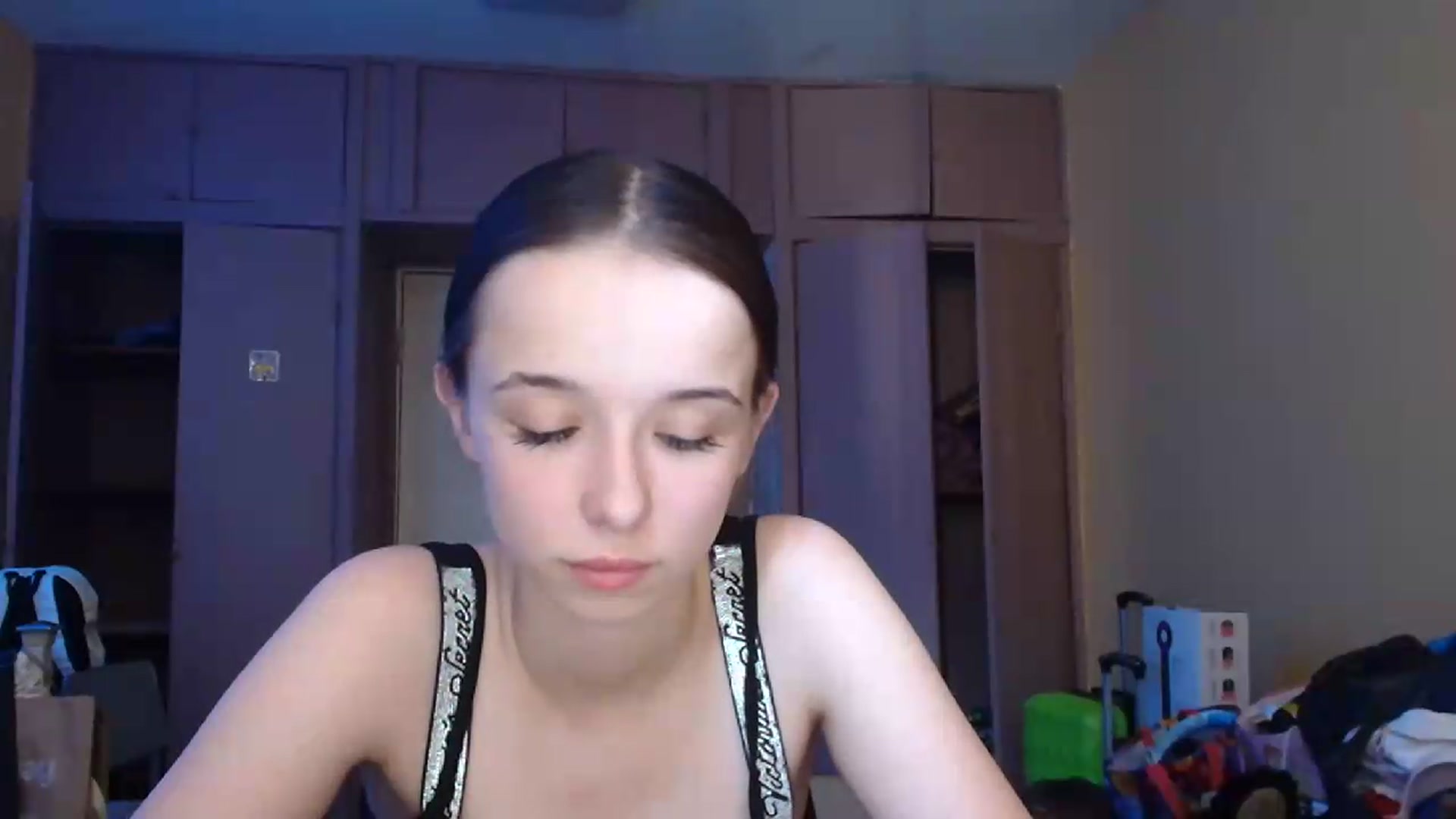 Gallery image thumbnail from CloverLake's myfreecams stream on, 06/19/2026, 11:50 image 6 of 20