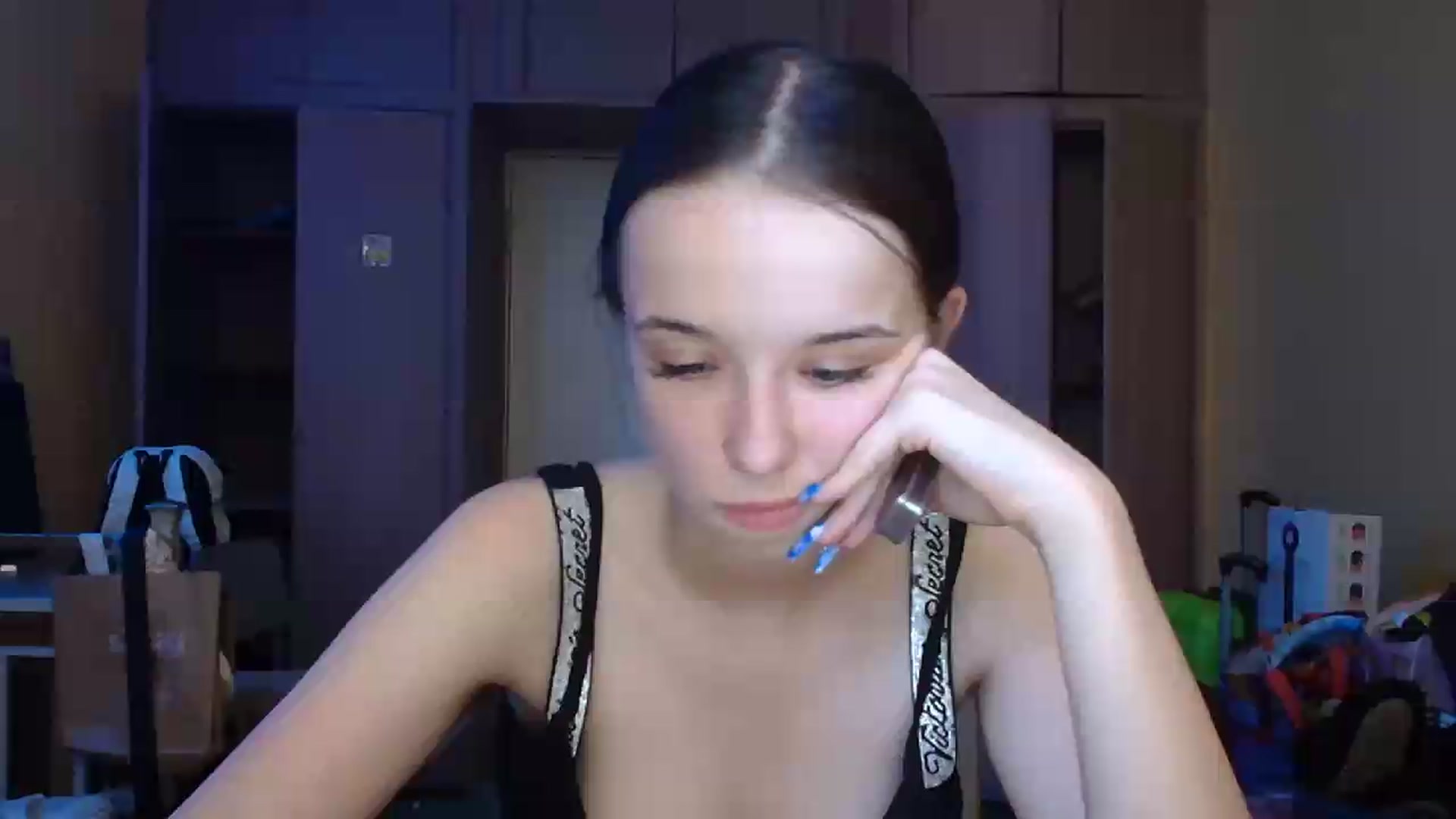 Gallery image thumbnail from CloverLake's myfreecams stream on, 06/19/2026, 11:50 image 2 of 20