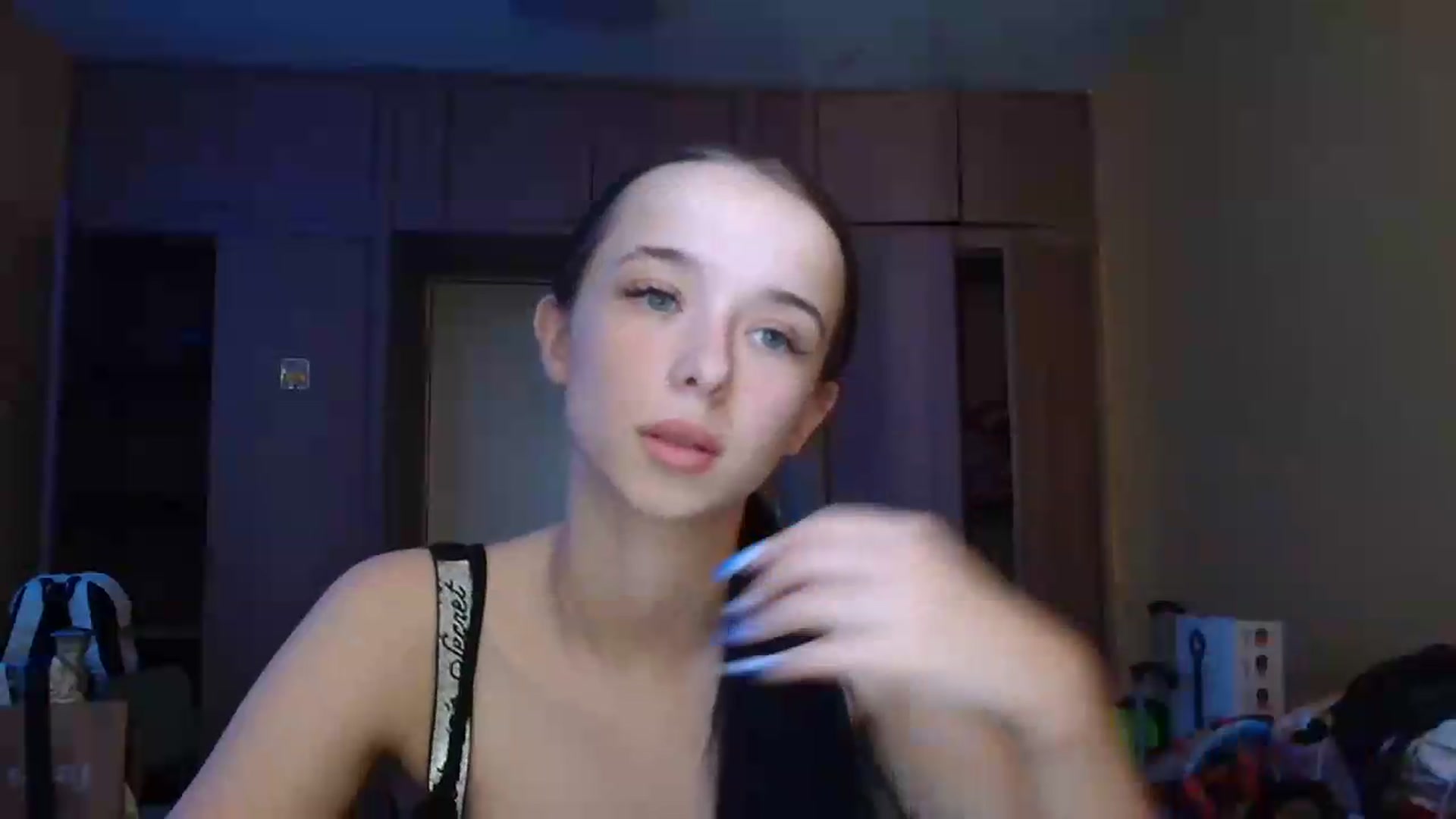 Gallery image thumbnail from CloverLake's myfreecams stream on, 06/19/2026, 11:50 image 3 of 20