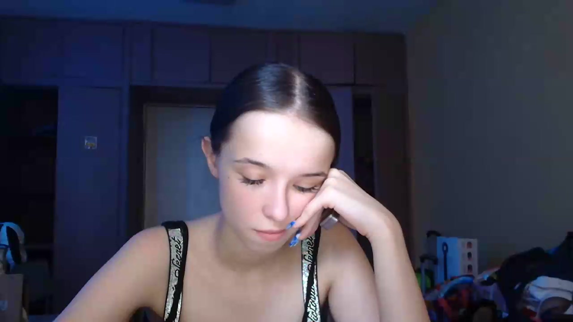 Gallery image thumbnail from CloverLake's myfreecams stream on, 06/19/2026, 11:50 image 15 of 20