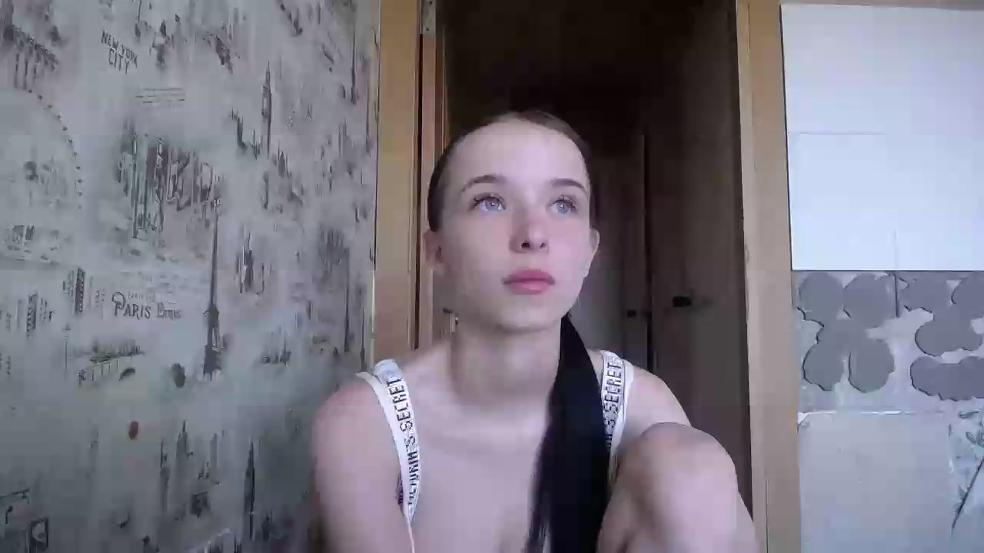 Gallery image thumbnail from CloverLake's myfreecams stream on, 06/25/2026, 09:29 image 12 of 20