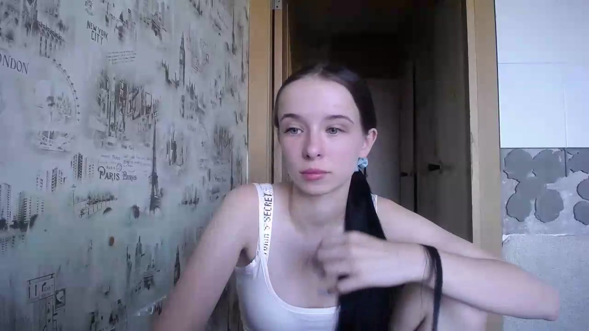 Gallery image thumbnail from CloverLake's myfreecams stream on, 06/25/2026, 10:11 image 20 of 20