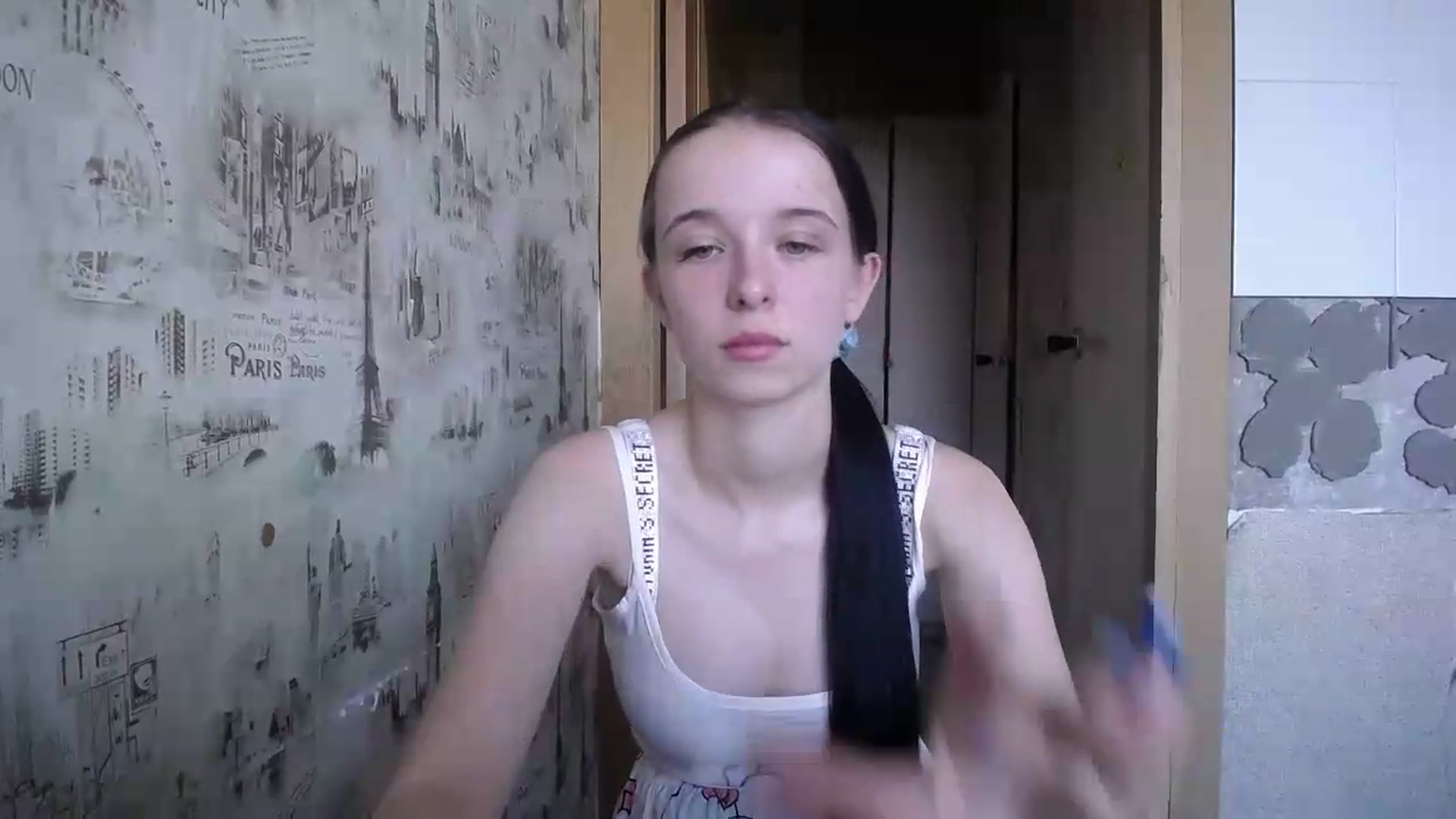 Gallery image thumbnail from CloverLake's myfreecams stream on, 06/25/2026, 10:11 image 14 of 20