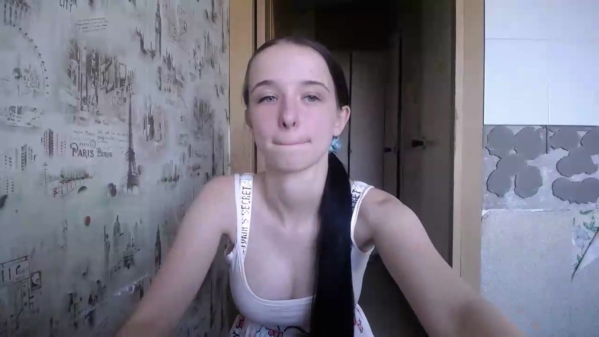 Gallery image thumbnail from CloverLake's myfreecams stream on, 06/25/2026, 10:11 image 15 of 20
