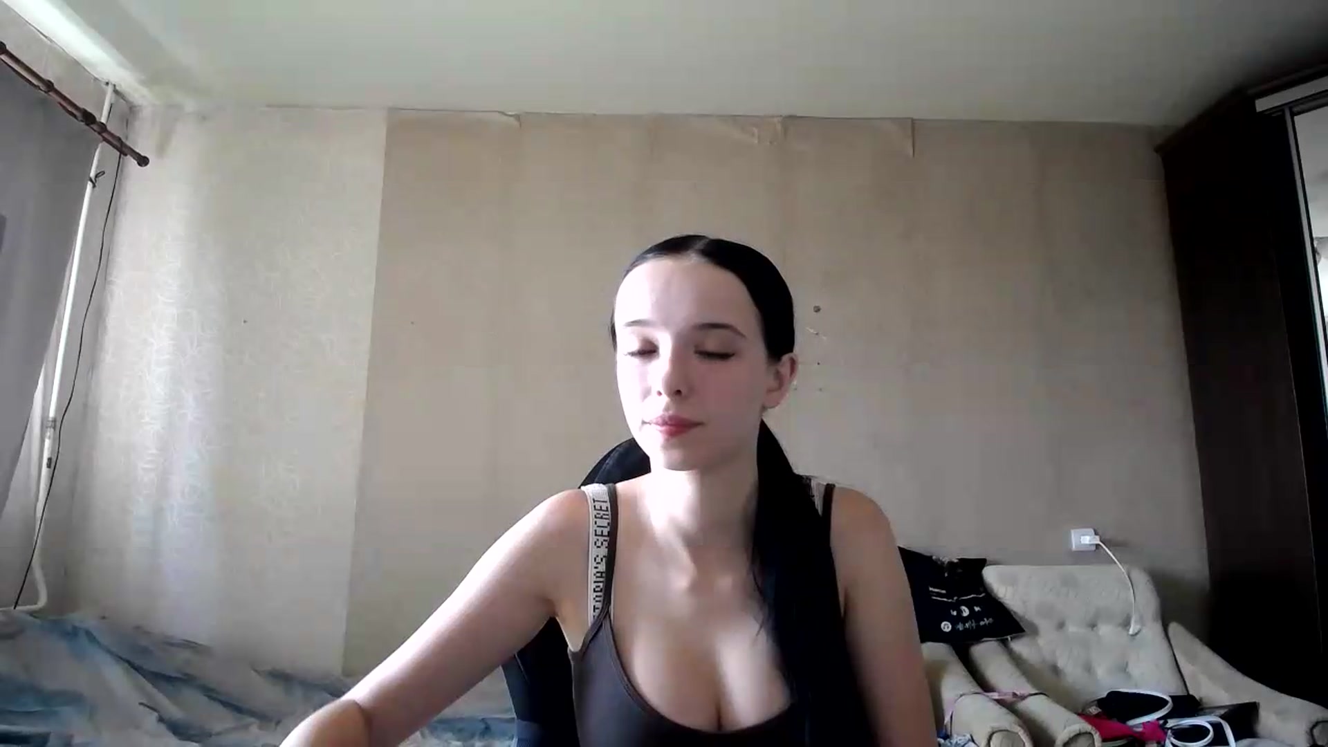 Gallery image thumbnail from CloverLake's myfreecams stream on, 07/22/2026, 06:32 image 17 of 20