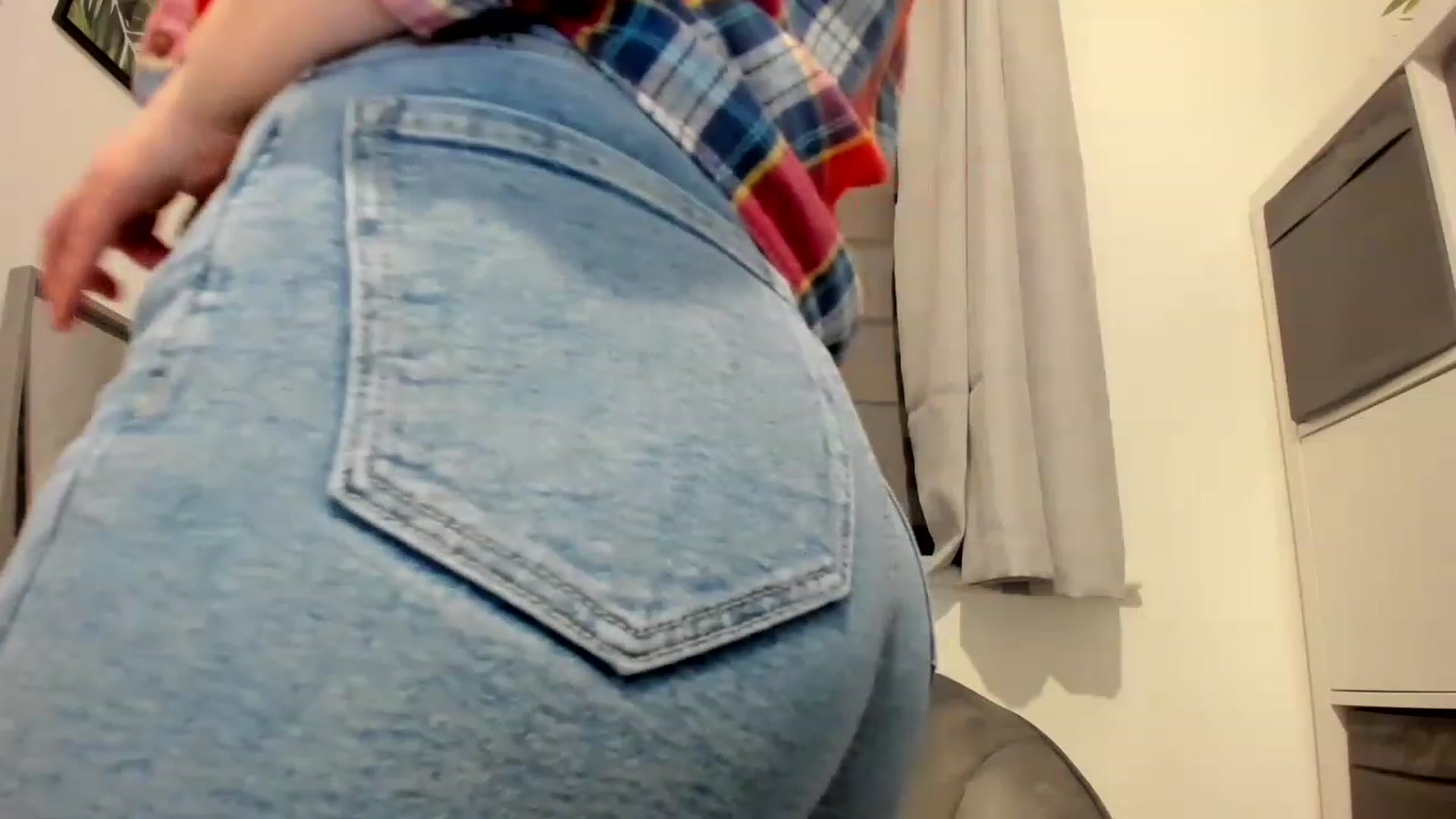 Gallery image thumbnail from CloverWinfred's myfreecams stream on, 12/29/2022, 24:49 image 5 of 20