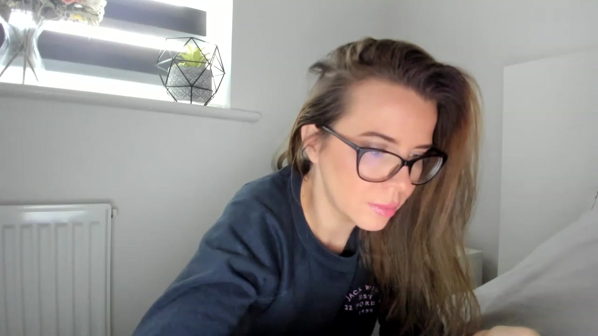 Gallery image thumbnail from CloverWinfred's myfreecams stream on, 01/25/2023, 13:12 image 7 of 20