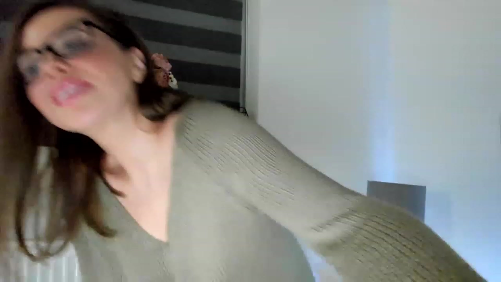 Gallery image thumbnail from CloverWinfred's myfreecams stream on, 01/26/2023, 24:38 image 1 of 20