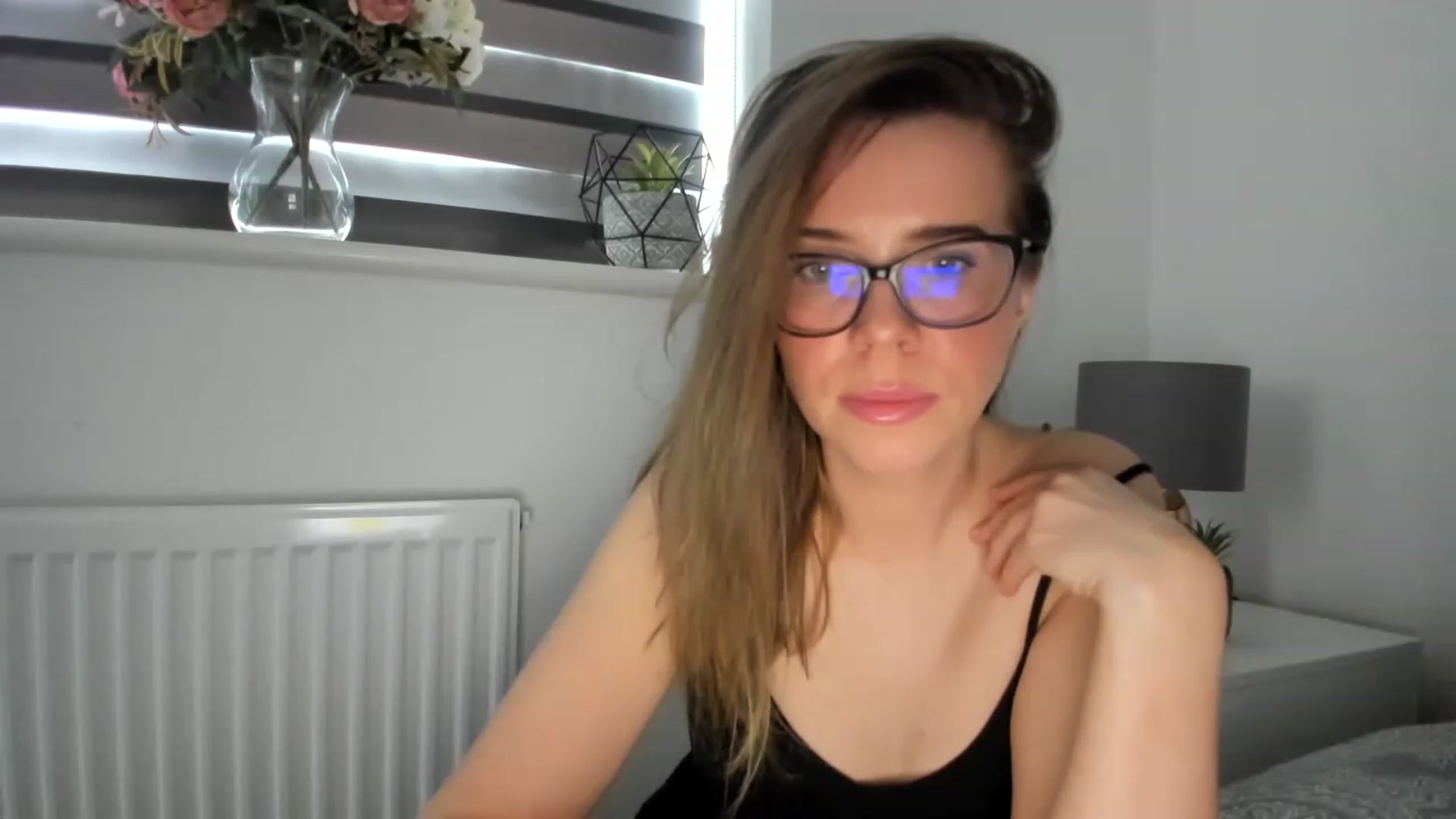 Gallery image thumbnail from CloverWinfred's myfreecams stream on, 01/27/2023, 14:04 image 16 of 20