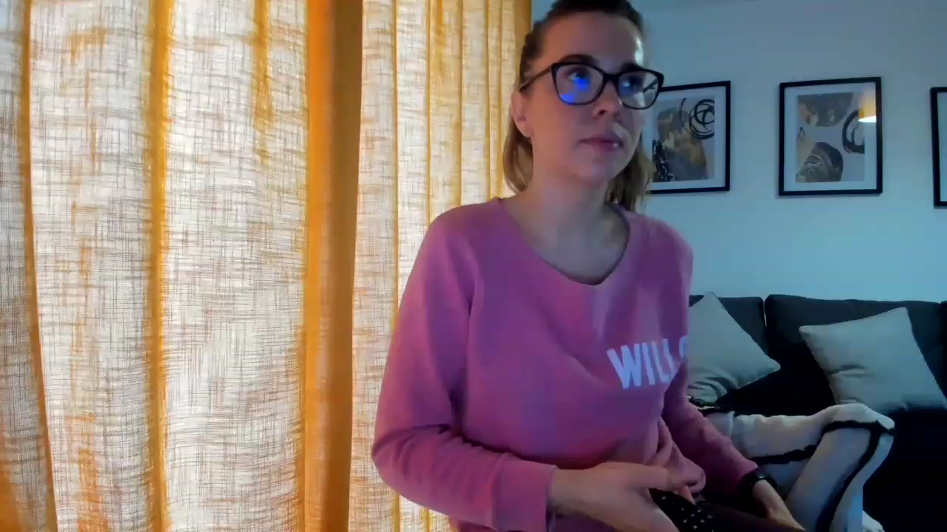 Gallery image thumbnail from CloverWinfred's myfreecams stream on, 02/18/2023, 14:29 image 15 of 20