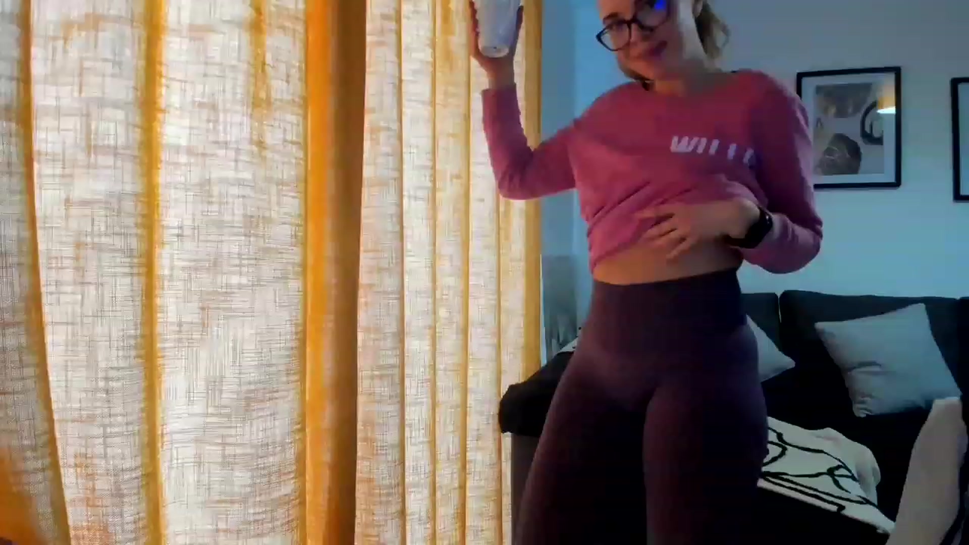 Gallery image thumbnail from CloverWinfred's myfreecams stream on, 02/18/2023, 14:29 image 1 of 20