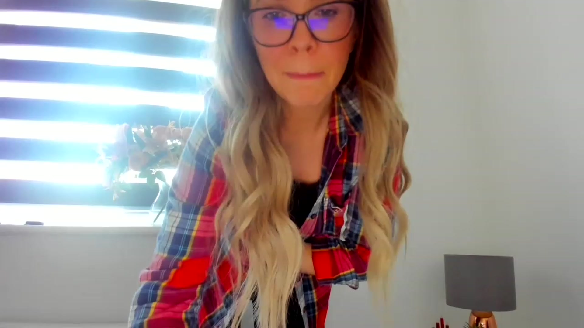 Gallery image thumbnail from CloverWinfred's myfreecams stream on, 02/19/2023, 16:39 image 11 of 20