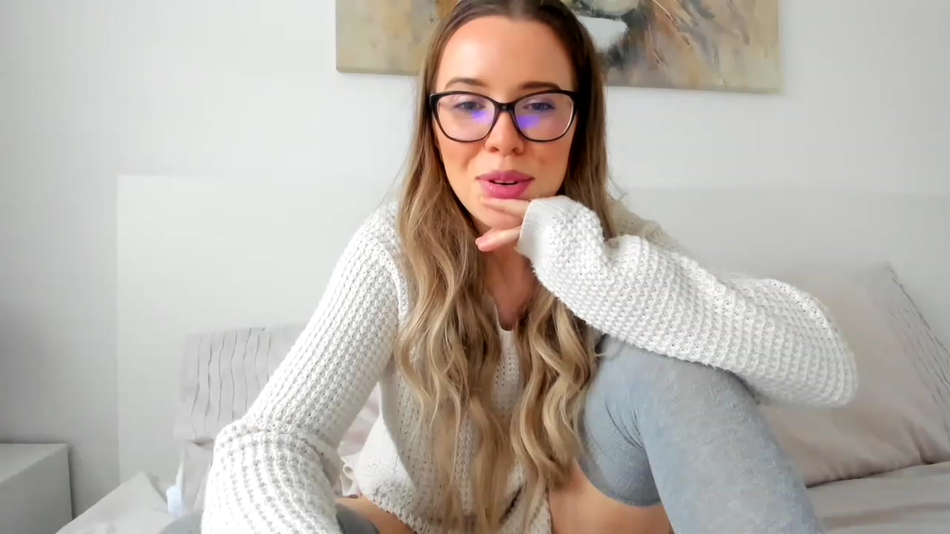 Gallery image thumbnail from CloverWinfred's myfreecams stream on, 02/23/2023, 12:39 image 13 of 20