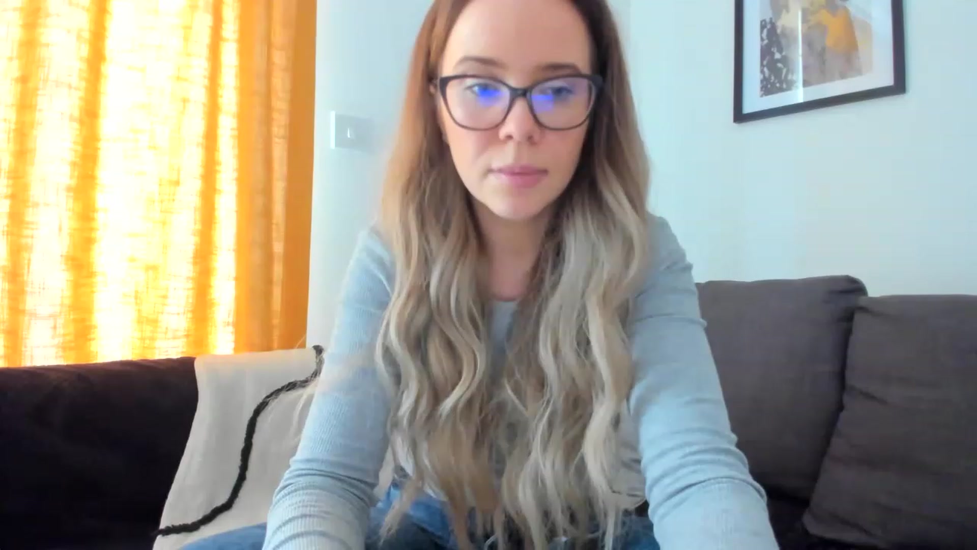 Gallery image thumbnail from CloverWinfred's myfreecams stream on, 03/22/2023, 12:51 image 19 of 20