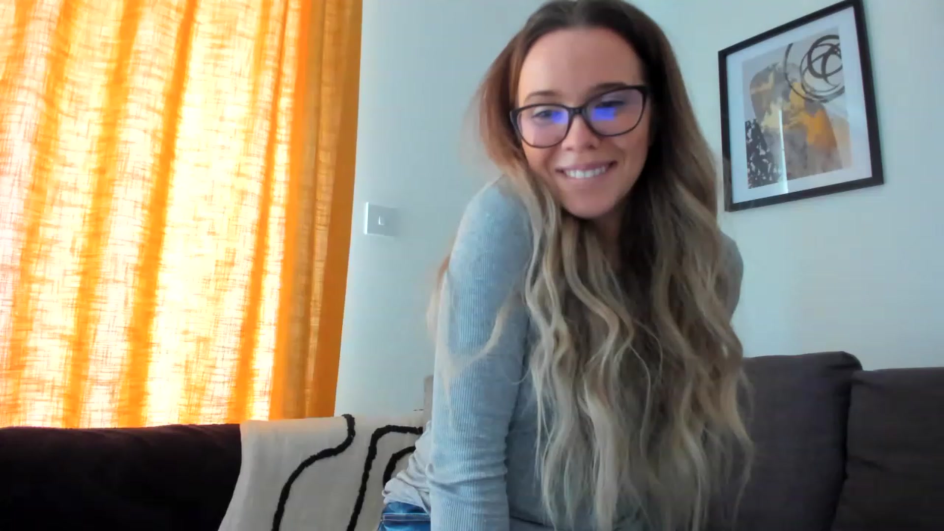 Gallery image thumbnail from CloverWinfred's myfreecams stream on, 03/22/2023, 12:51 image 4 of 20
