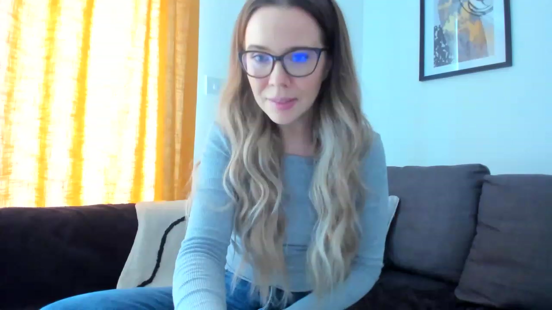 Gallery image thumbnail from CloverWinfred's myfreecams stream on, 03/22/2023, 12:51 image 6 of 20