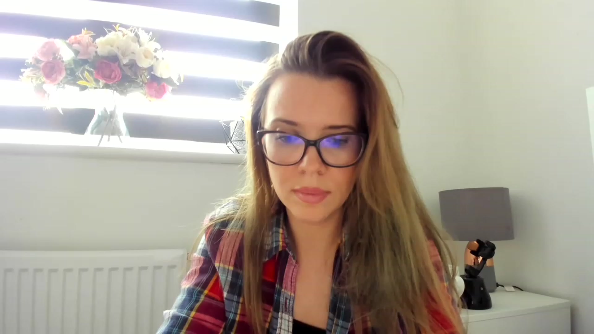 Gallery image thumbnail from CloverWinfred's myfreecams stream on, 04/21/2023, 13:44 image 14 of 20