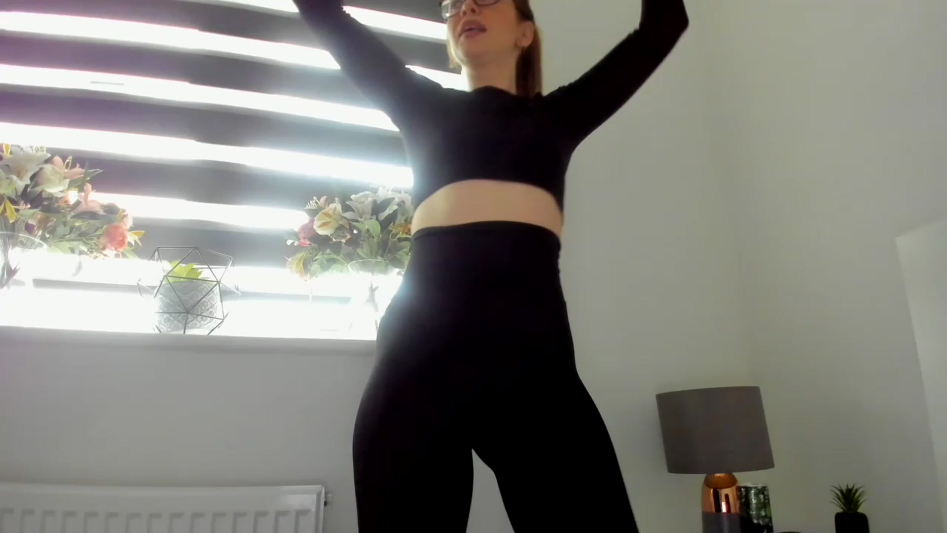 Gallery image thumbnail from CloverWinfred's myfreecams stream on, 05/08/2023, 12:50 image 3 of 20