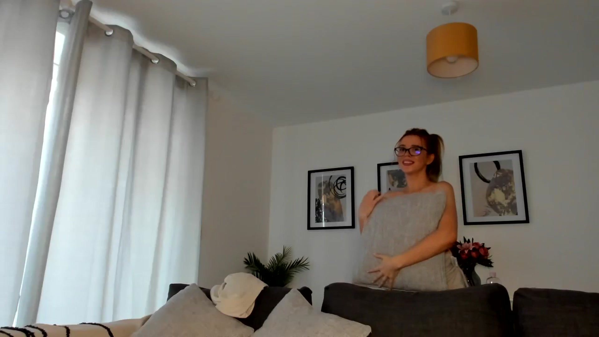 Gallery image thumbnail from CloverWinfred's myfreecams stream on, 07/30/2023, 16:44 image 12 of 20