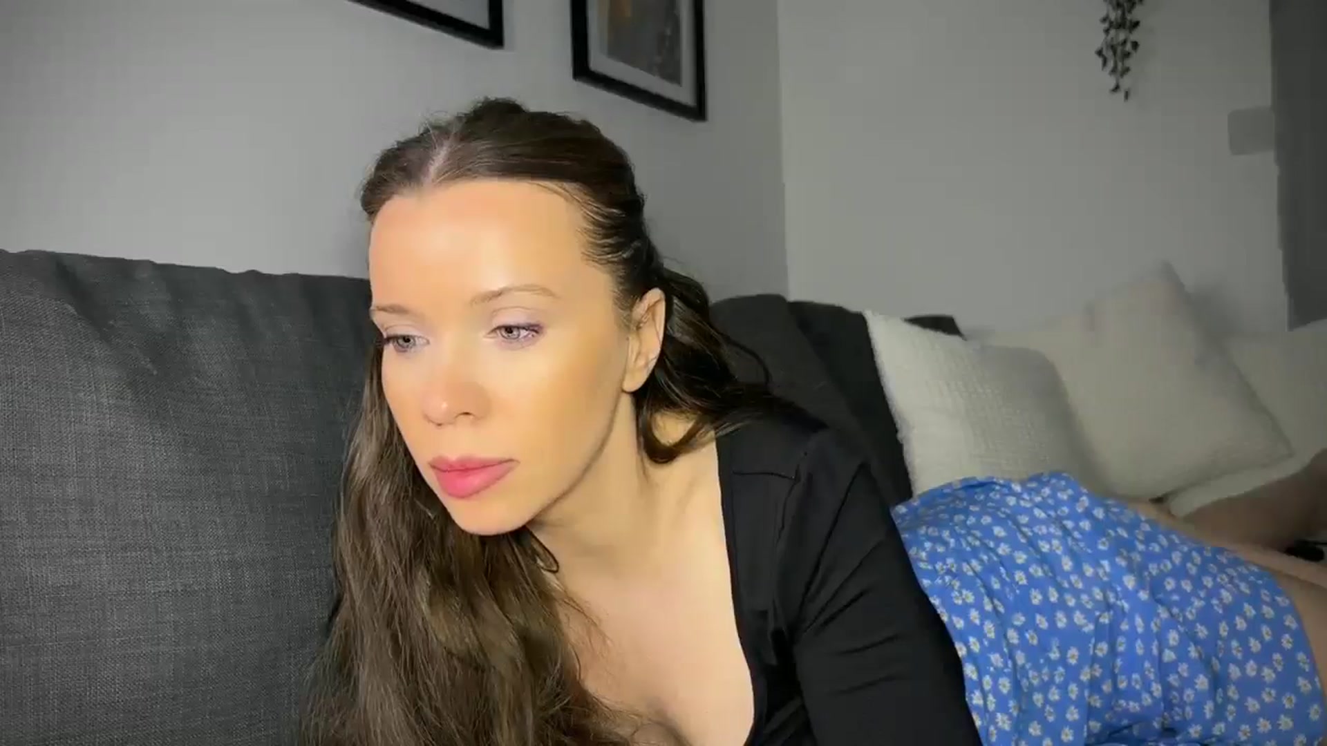 Gallery image thumbnail from CloverWinfred's myfreecams stream on, 05/15/2024, 22:12 image 4 of 20