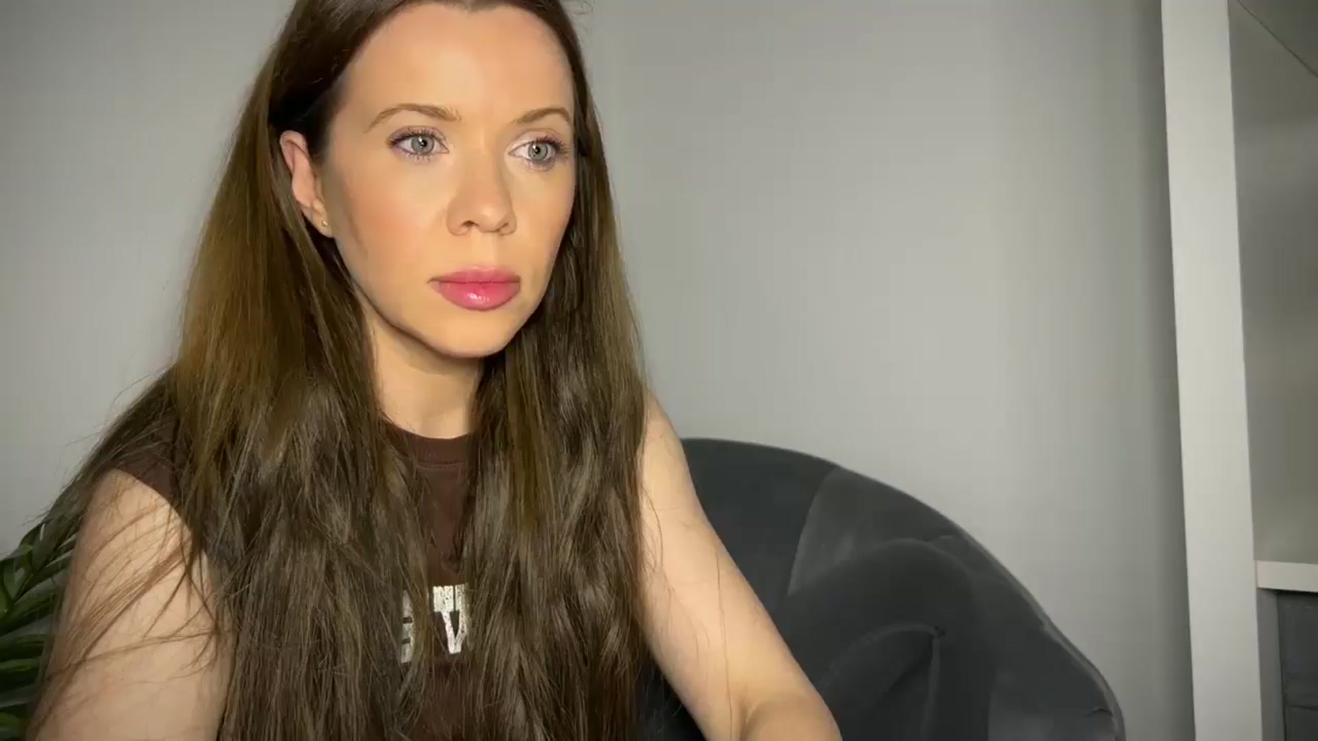 Gallery image thumbnail from CloverWinfred's myfreecams stream on, 05/20/2024, 23:50 image 1 of 20