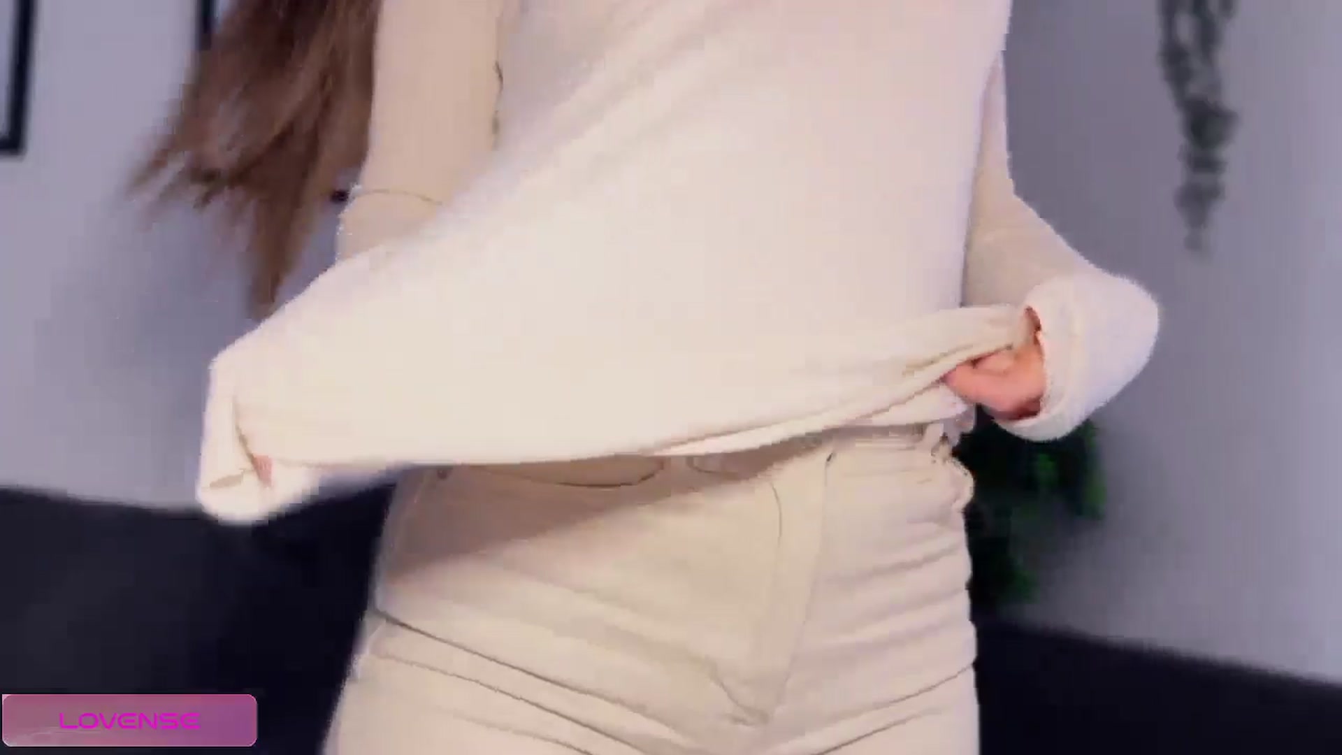 Gallery image thumbnail from CloverWinfred's myfreecams stream on, 10/18/2024, 11:38 image 18 of 20