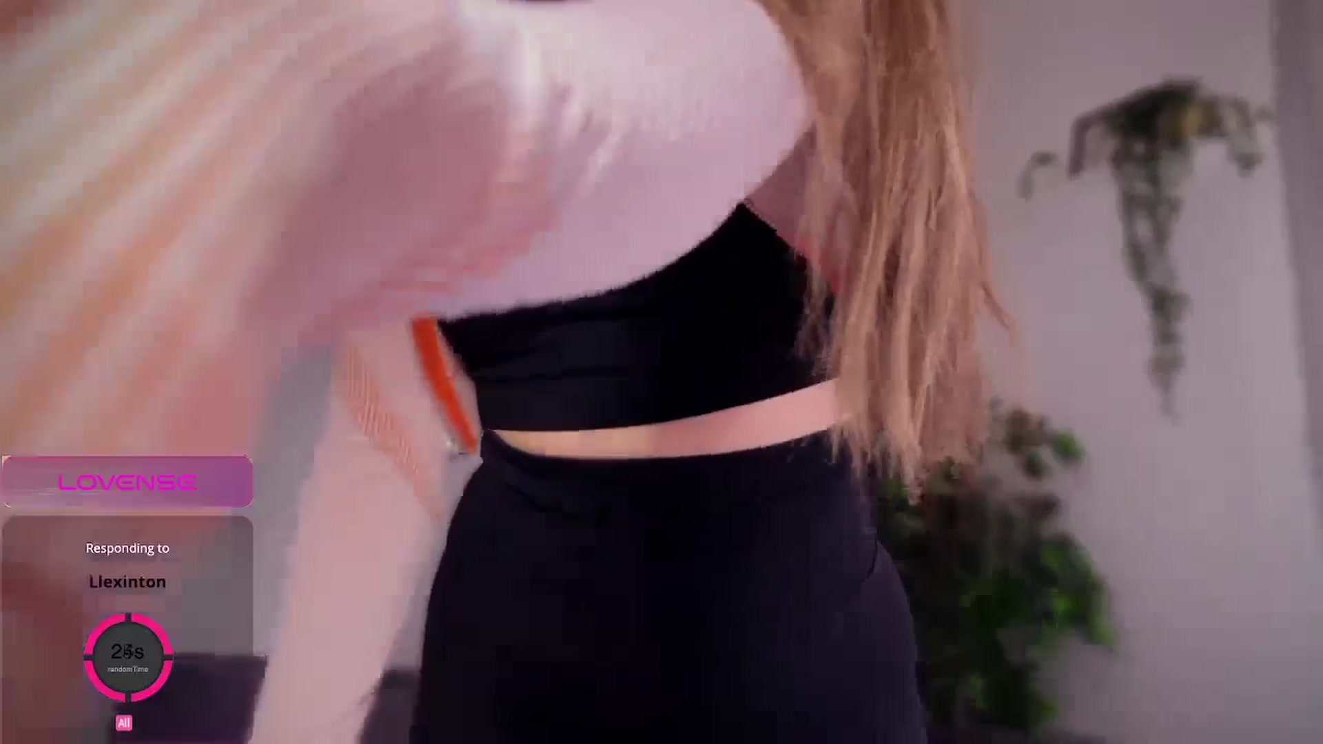 Gallery image thumbnail from CloverWinfred's myfreecams stream on, 10/23/2024, 11:56 image 6 of 20