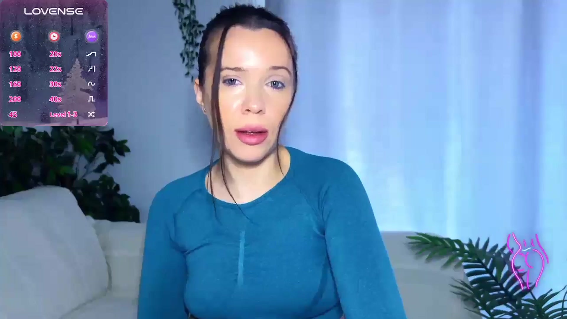Gallery image thumbnail from CloverWinfred's myfreecams stream on, 12/16/2024, 12:01 image 7 of 20