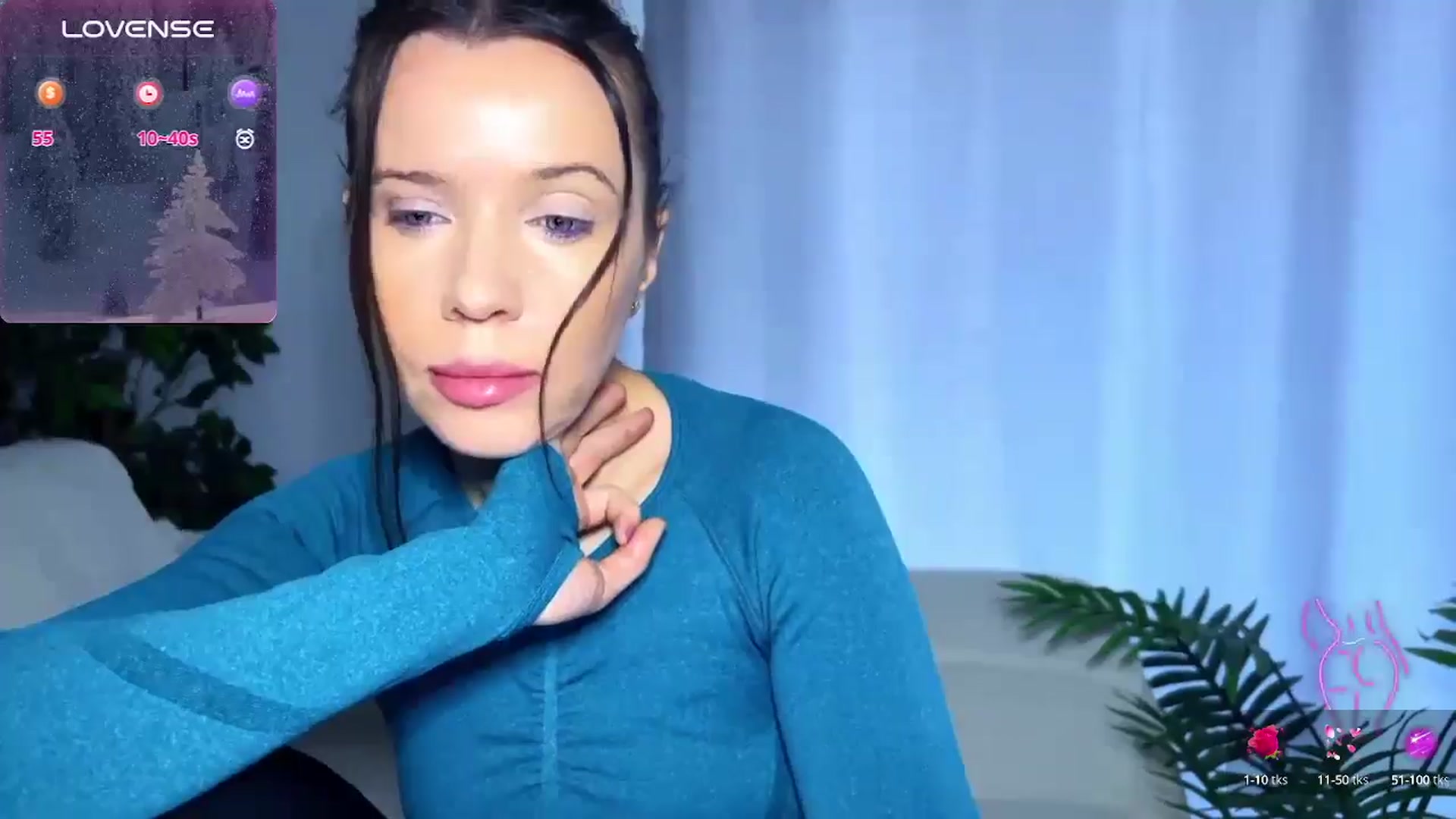 Gallery image thumbnail from CloverWinfred's myfreecams stream on, 12/16/2024, 12:01 image 18 of 20