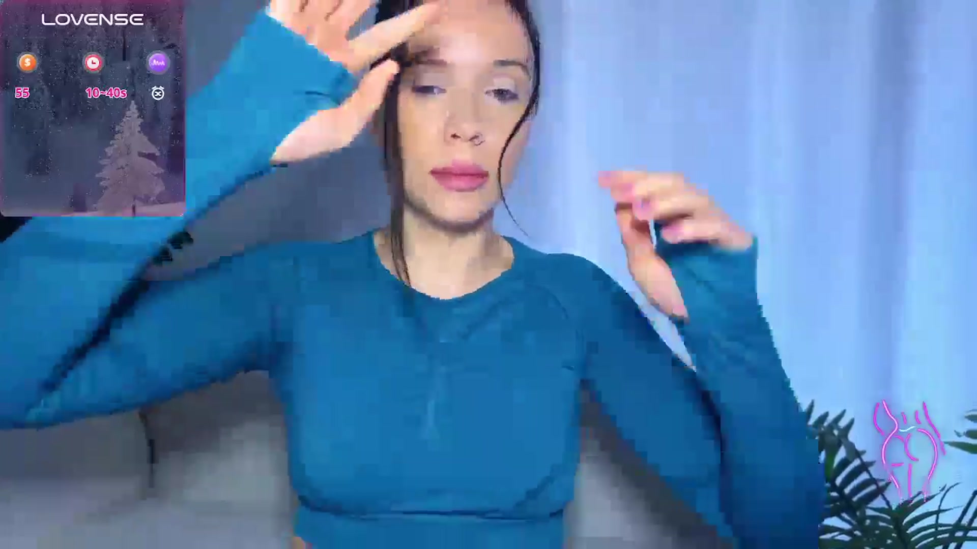 Gallery image thumbnail from CloverWinfred's myfreecams stream on, 12/16/2024, 12:01 image 10 of 20