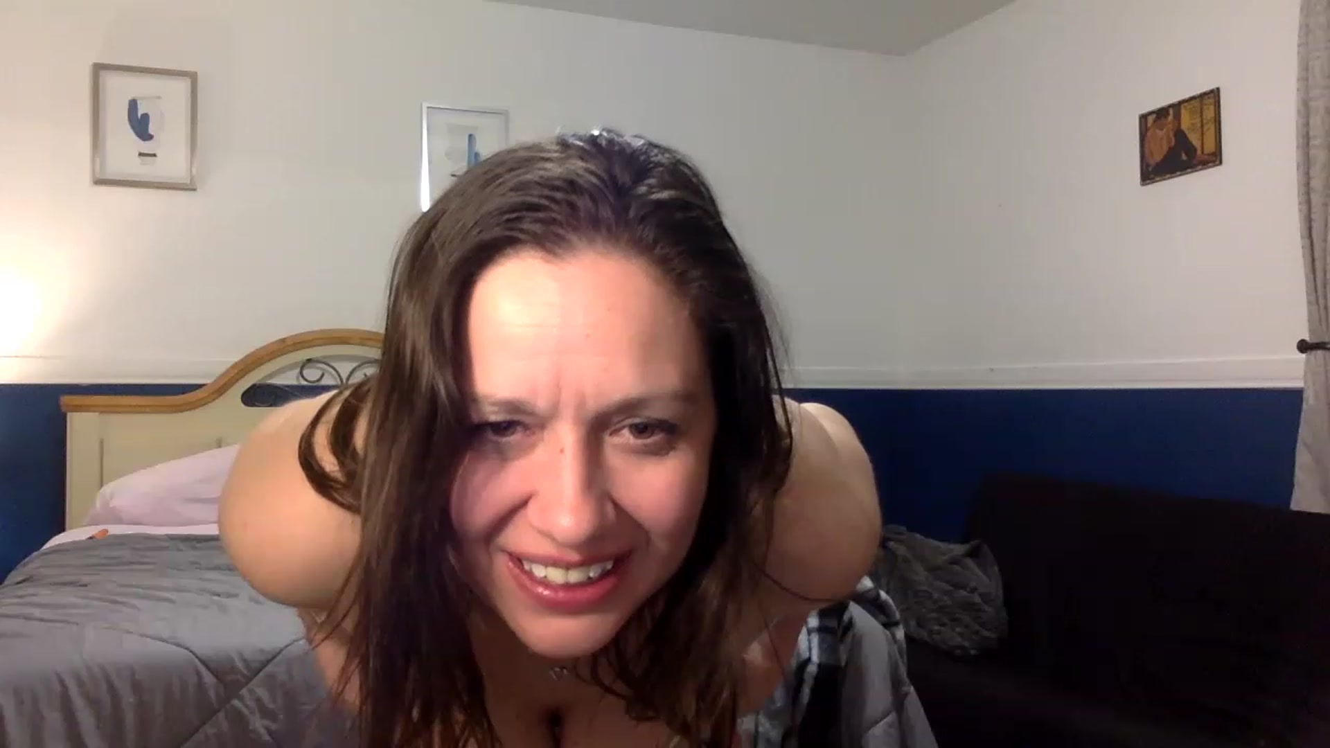 Gallery image thumbnail from CndMilf's myfreecams stream on, 03/12/2023, 08:43 image 8 of 20