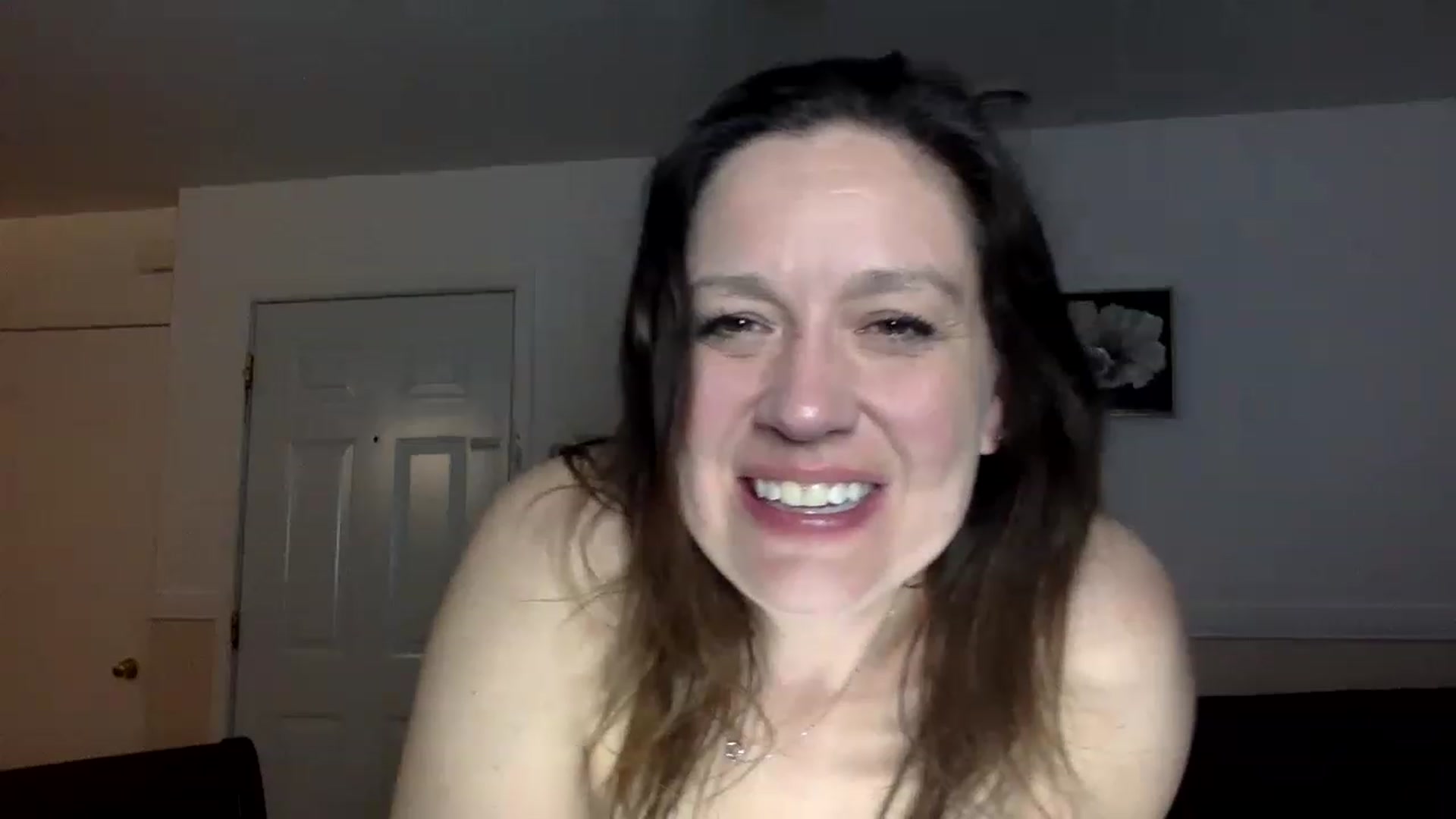 Gallery image thumbnail from CndMilf's myfreecams stream on, 03/19/2023, 04:13 image 2 of 20