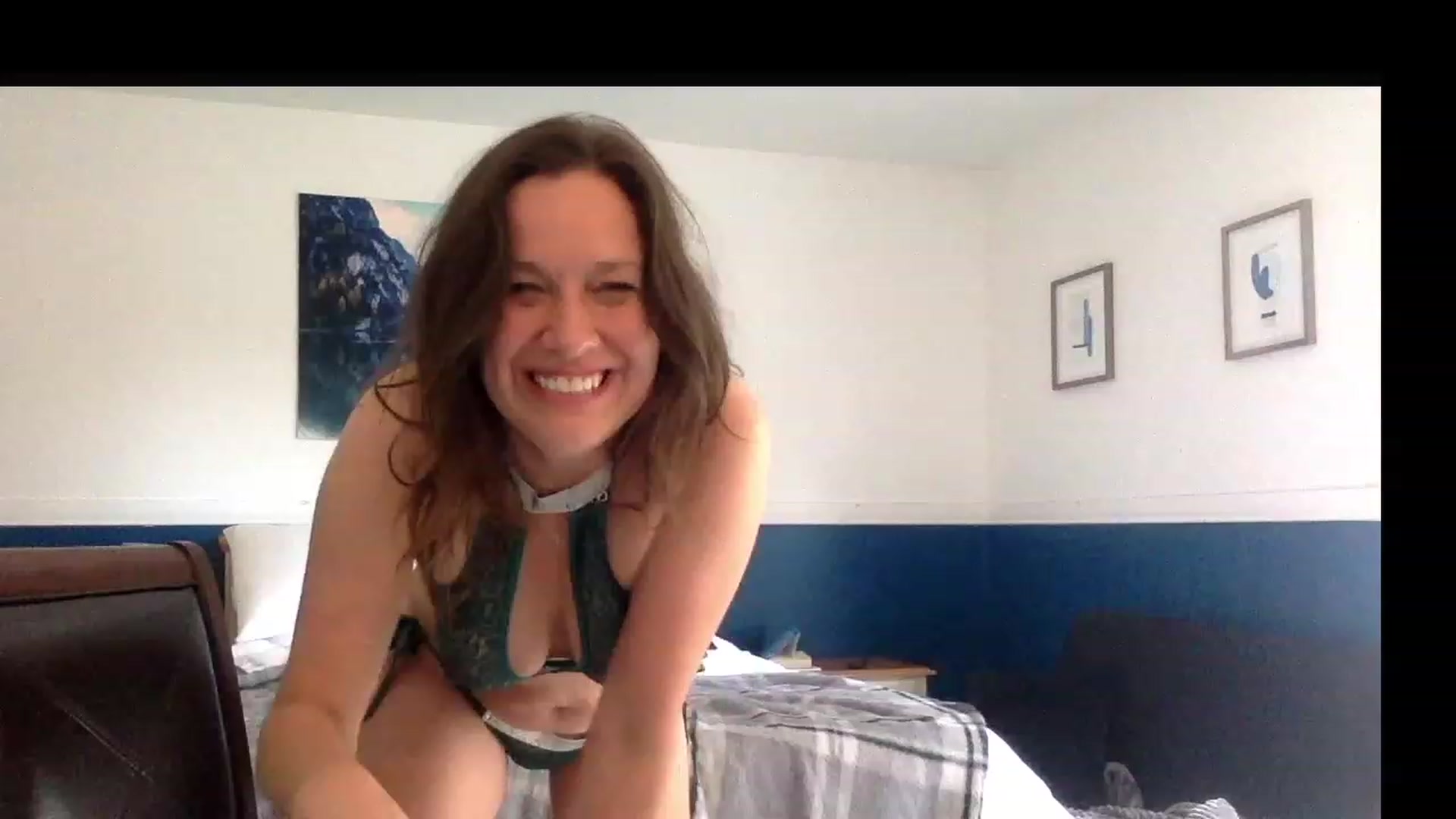 Gallery image thumbnail from CndMilf's myfreecams stream on, 05/01/2023, 20:54 image 11 of 20