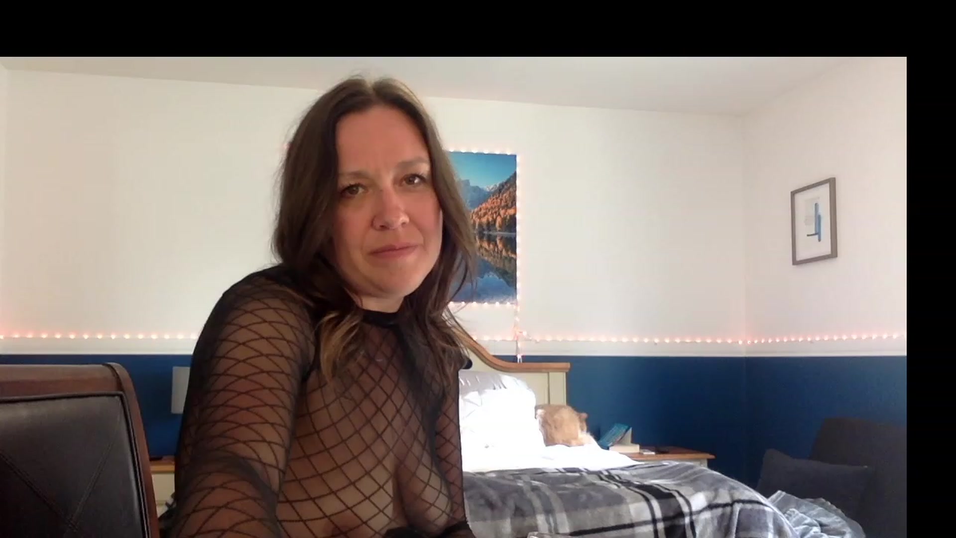 Gallery image thumbnail from CndMilf's myfreecams stream on, 05/08/2023, 18:33 image 8 of 20