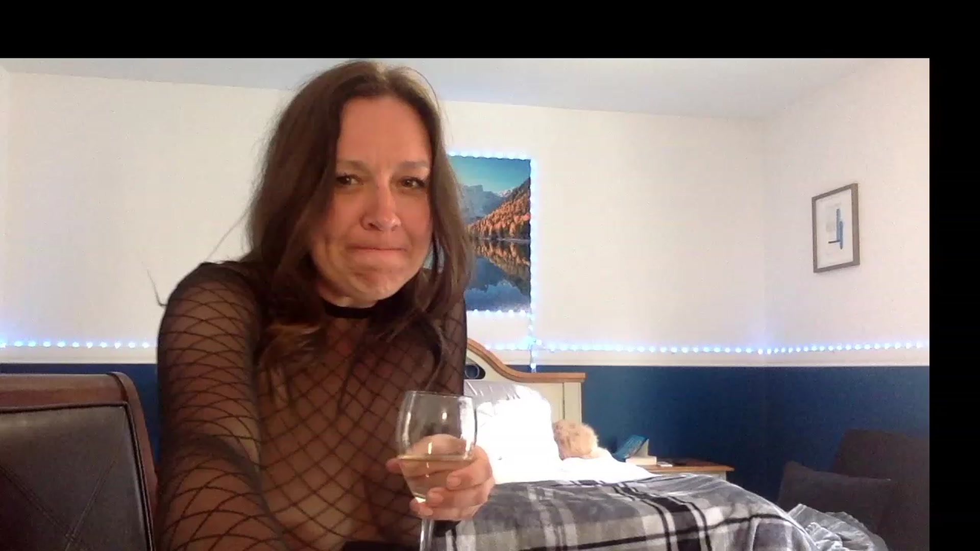 Gallery image thumbnail from CndMilf's myfreecams stream on, 05/08/2023, 18:33 image 17 of 20