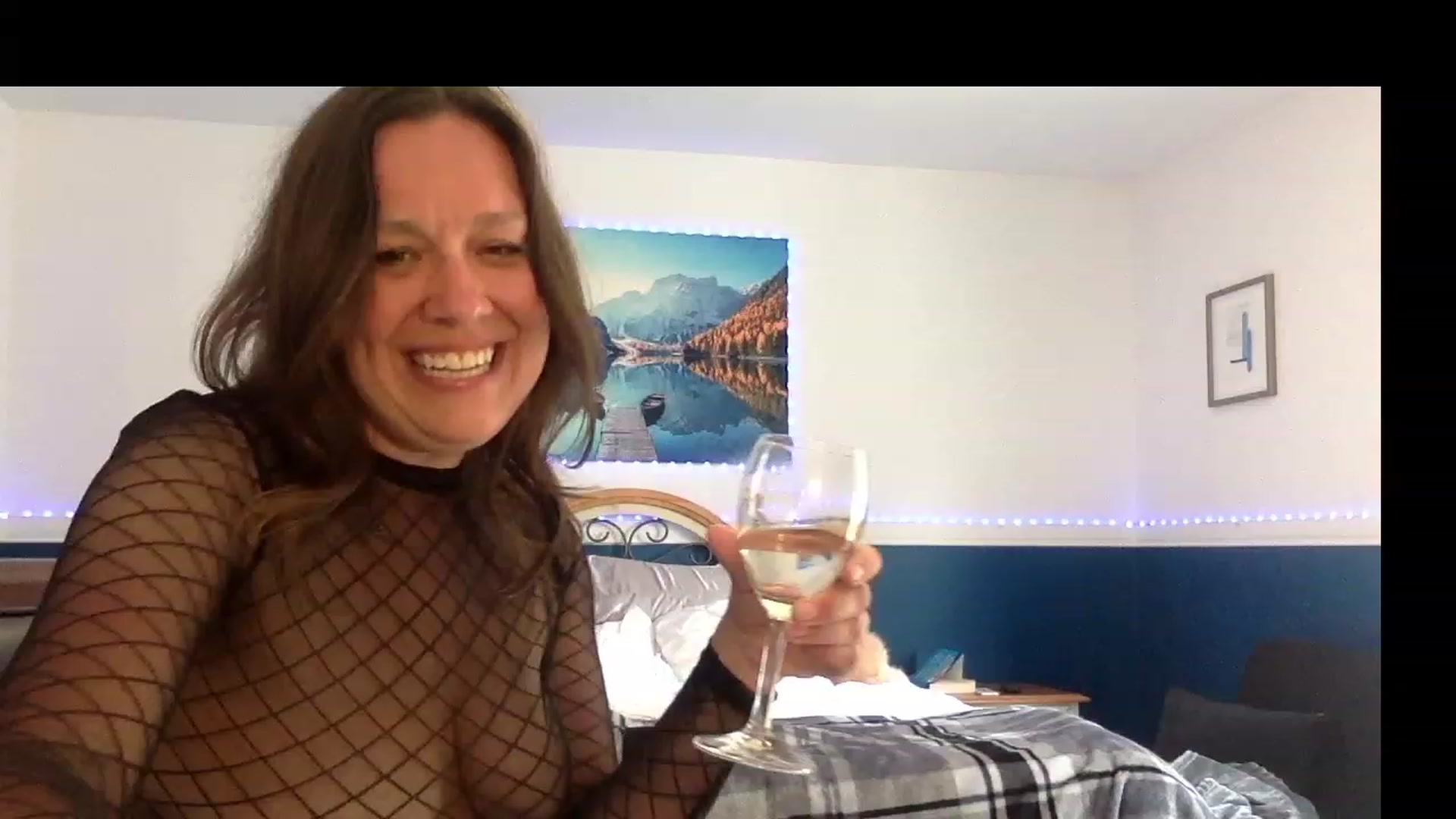 Gallery image thumbnail from CndMilf's myfreecams stream on, 05/08/2023, 18:33 image 14 of 20