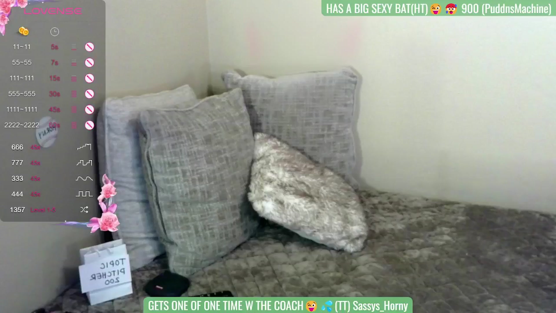 Gallery image thumbnail from CoachTrouble's myfreecams stream on, 07/16/2024, 15:15 image 19 of 20
