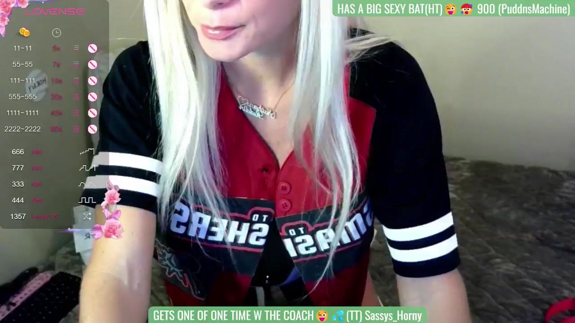 Gallery image thumbnail from CoachTrouble's myfreecams stream on, 07/16/2024, 15:15 image 8 of 20