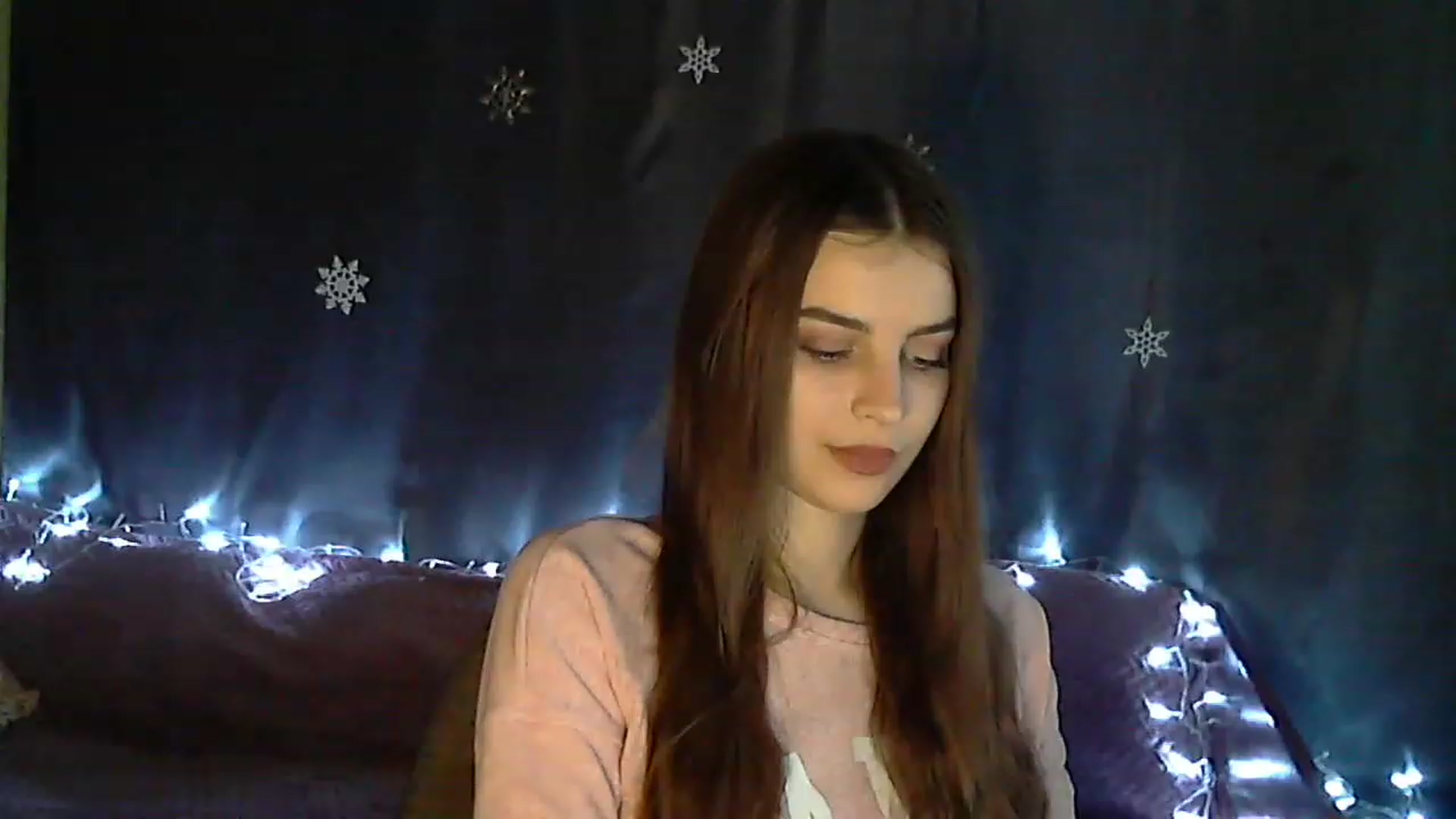 Gallery image thumbnail from CocaCola_Girl's myfreecams stream on, 12/26/2022, 11:20 image 2 of 20