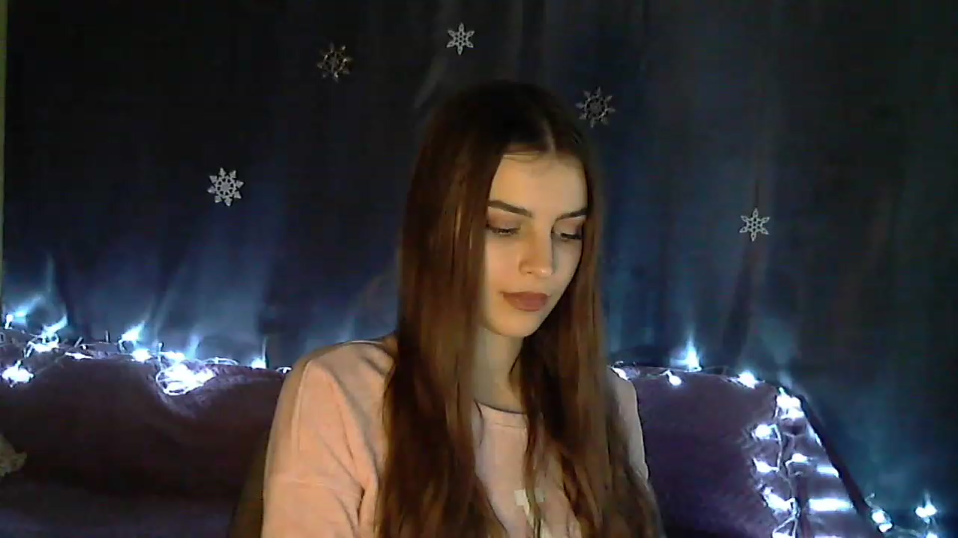 Gallery image thumbnail from CocaCola_Girl's myfreecams stream on, 12/26/2022, 11:20 image 17 of 20